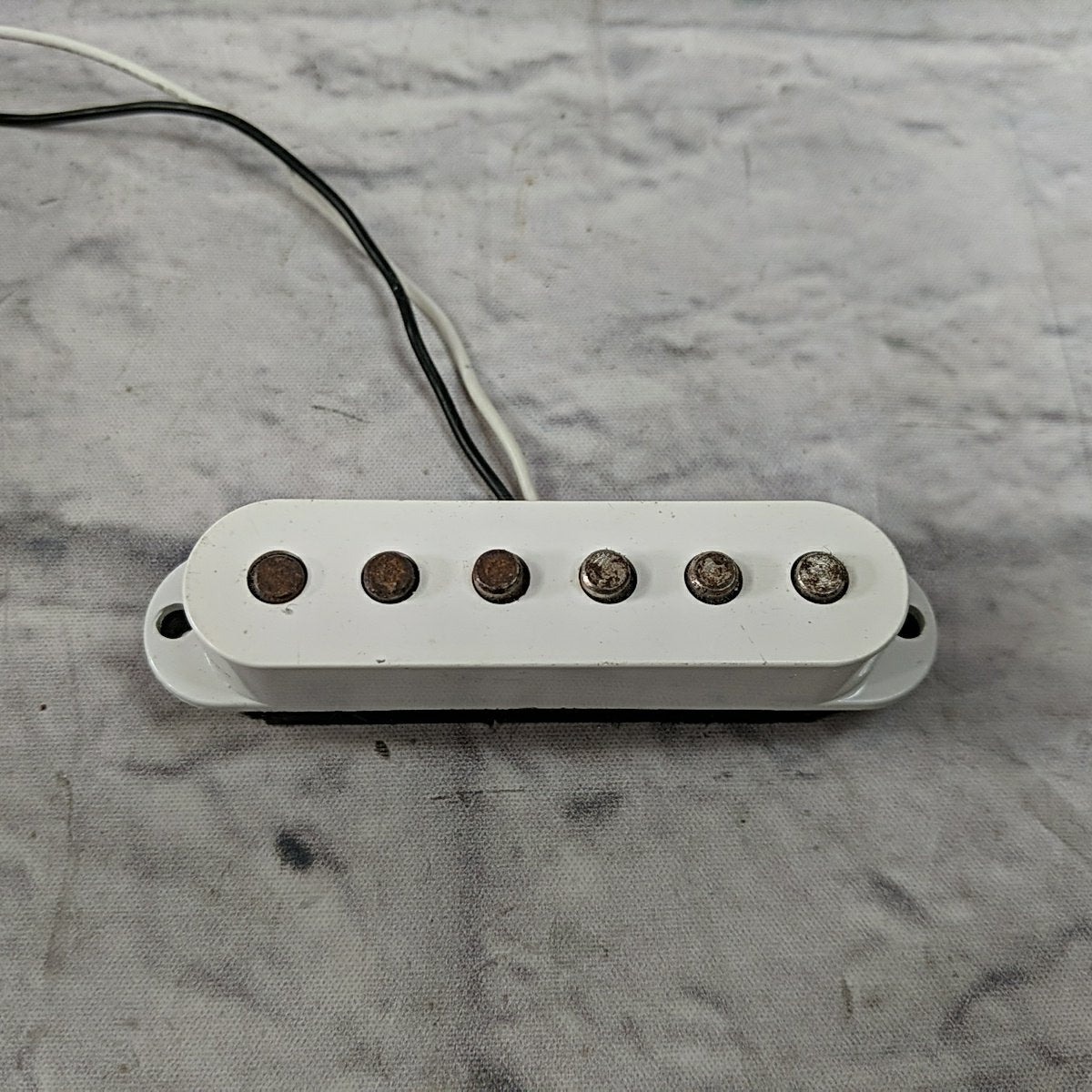 Unknown Single Coil Pickup White Cover