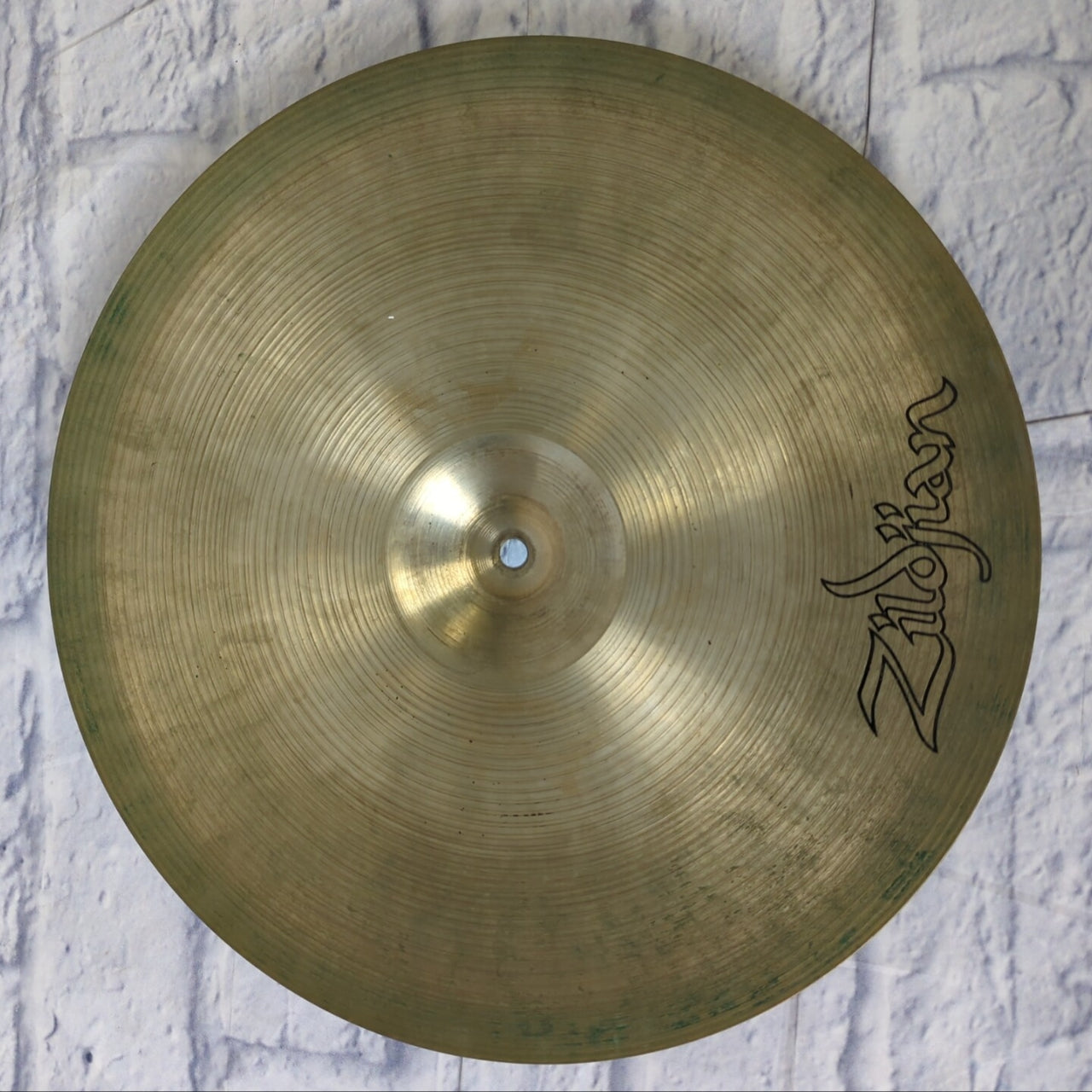 Vintage Zildjian Hollow Logo 16" Thin Crash Cymbal - 1000g