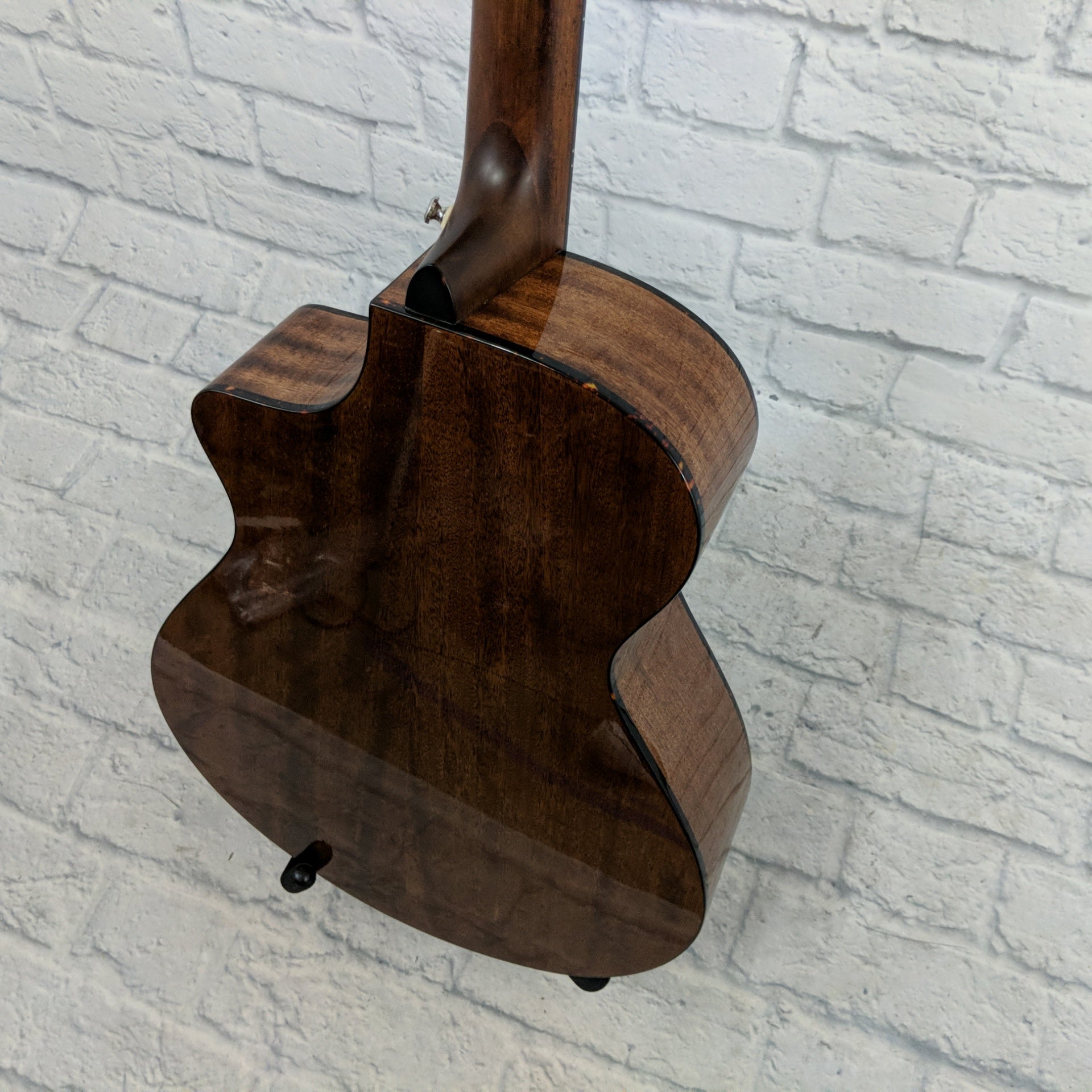 2018 Breedlove Pursuit Concert CE SS Acoustic Electric