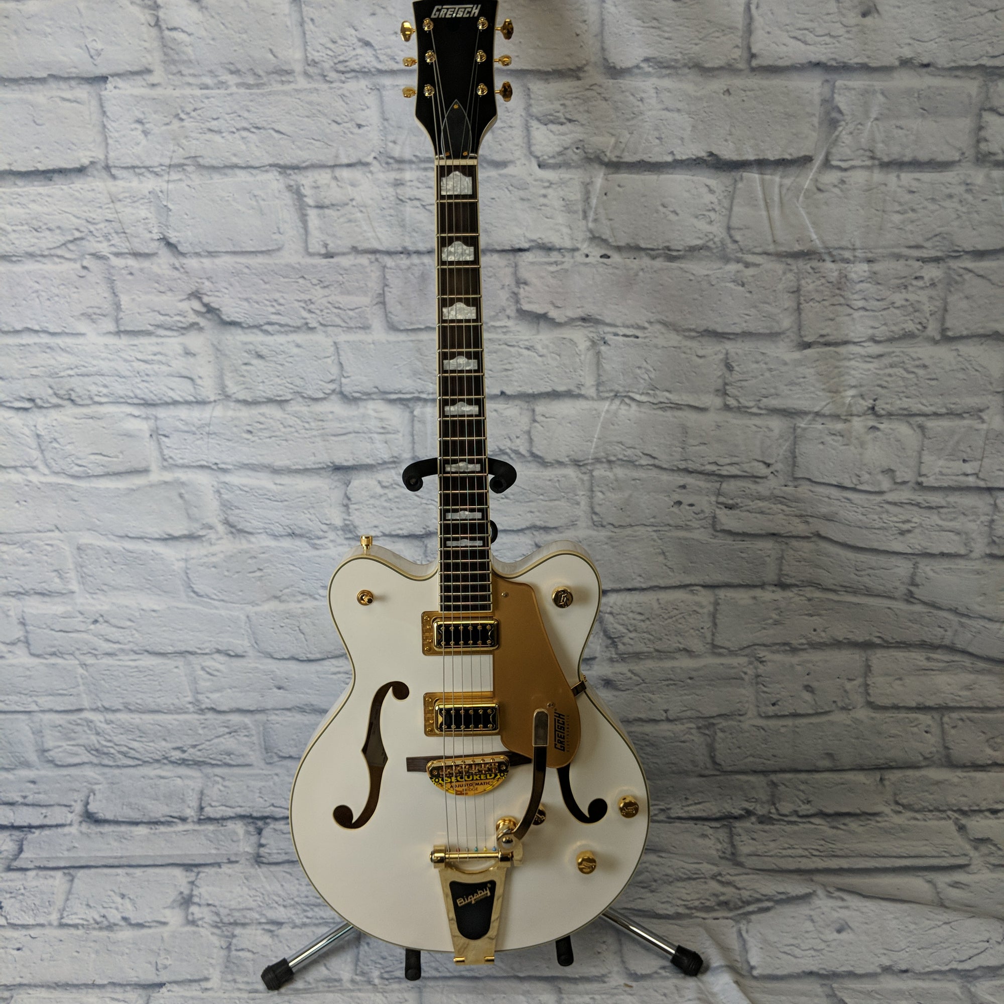 Gretsch G5422TG Electromatic Hollowbody Double Cutaway W/ Bigsby Tremolo, Gold Hardware - Snowcrest White