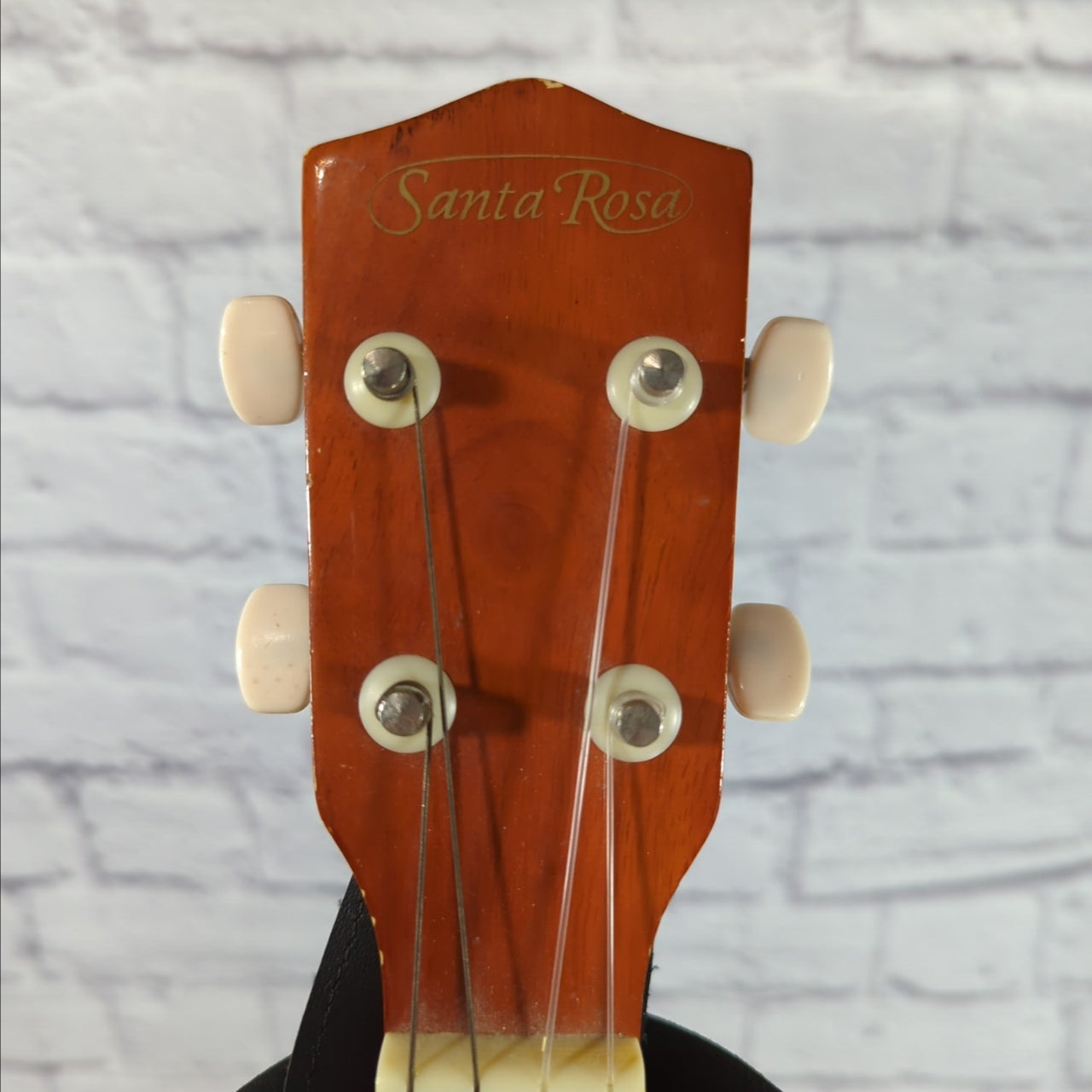 Santa Rosa BU17 Baritone Ukulele