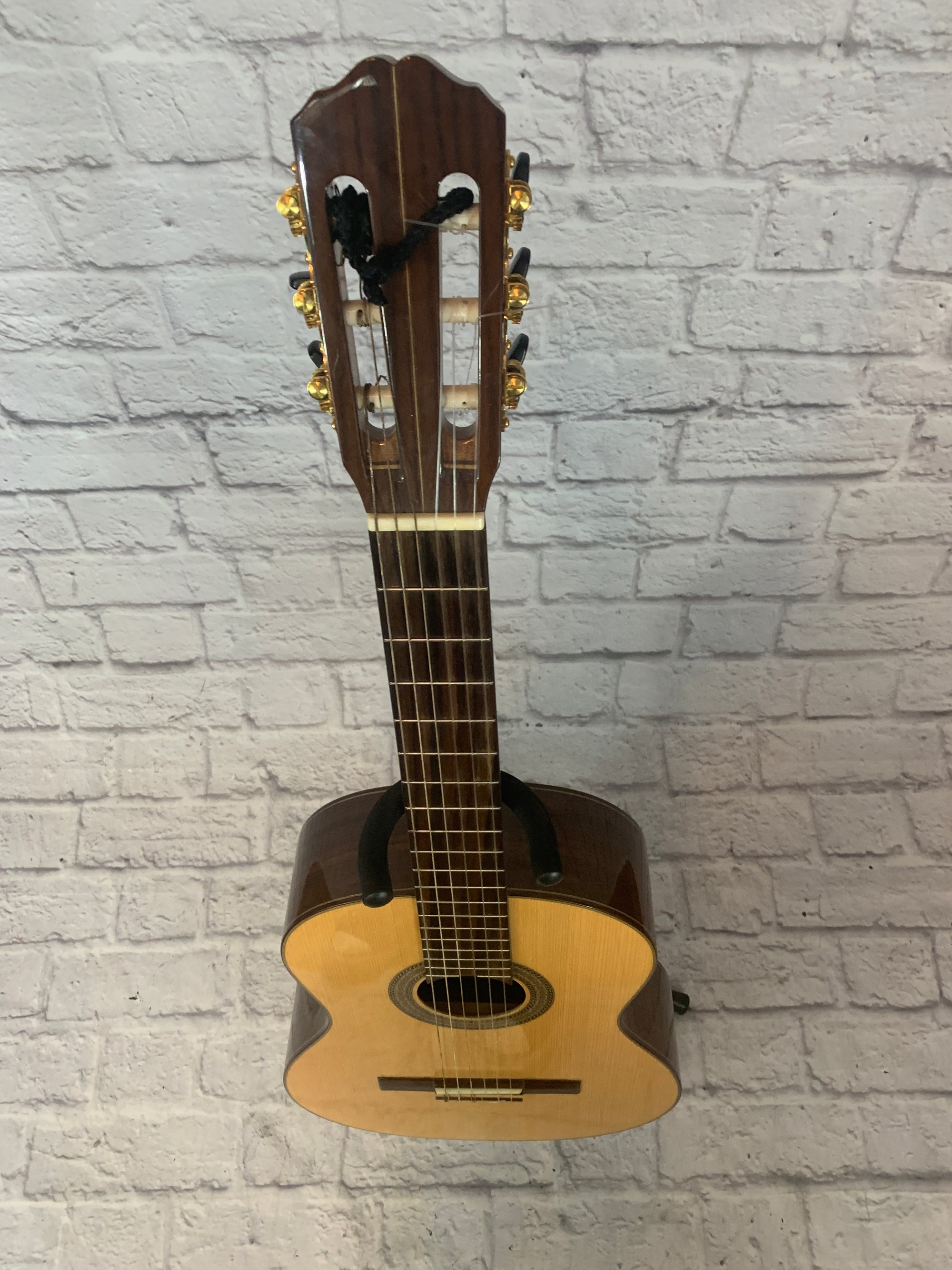 J. Navarro NC-60 Classical Guitar
