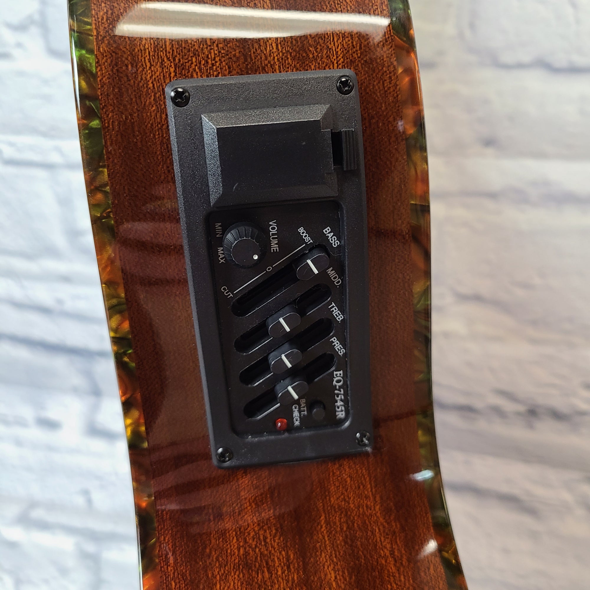 Lucida LG-BQ2-E Bajo Quinto
