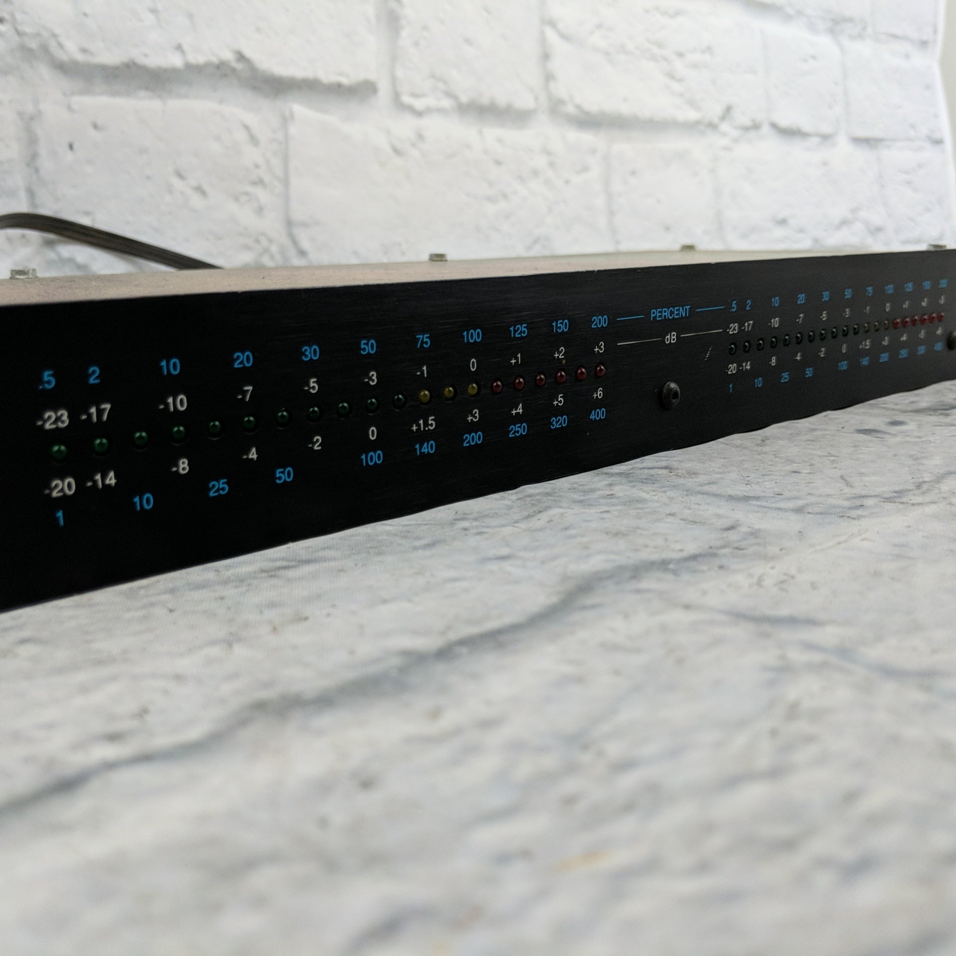 Furman VU-40 Stereo System Monitor