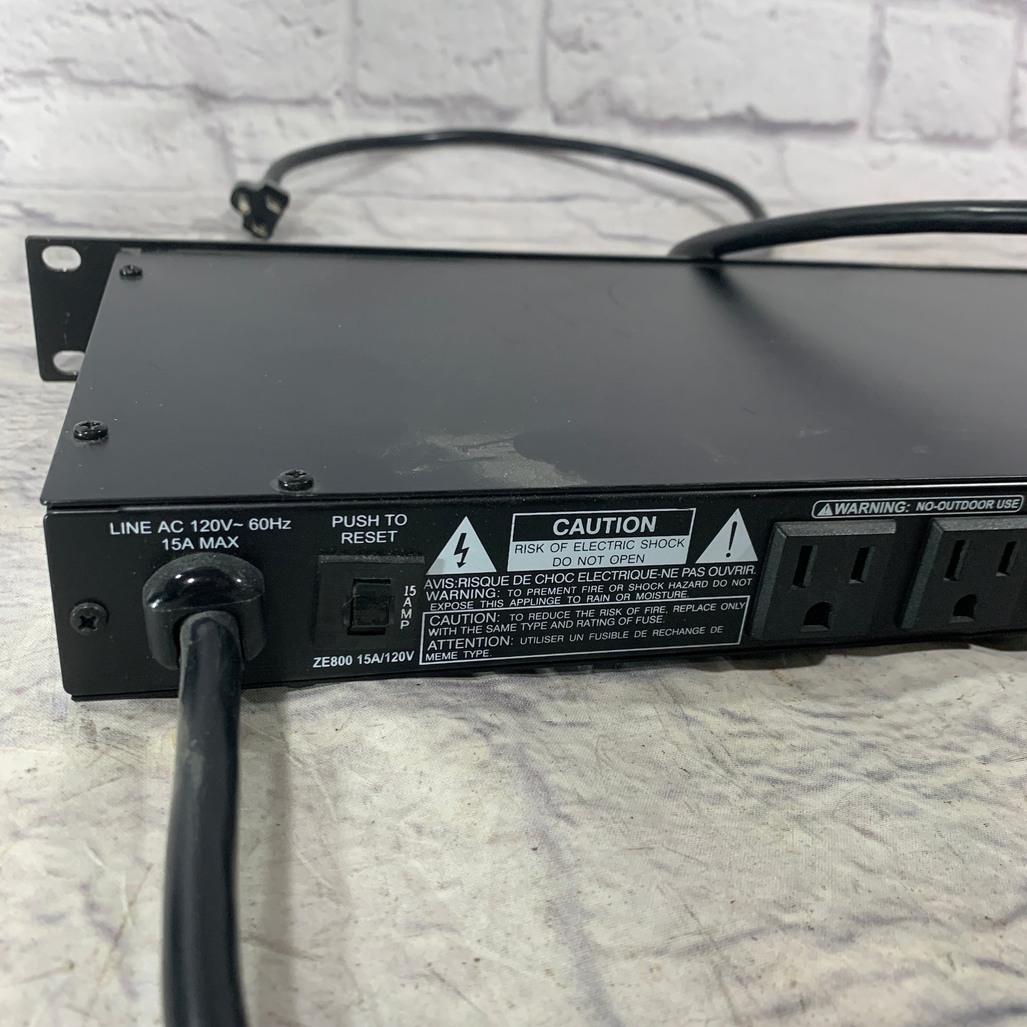 Furman RP-8L Rack Power Conditioner