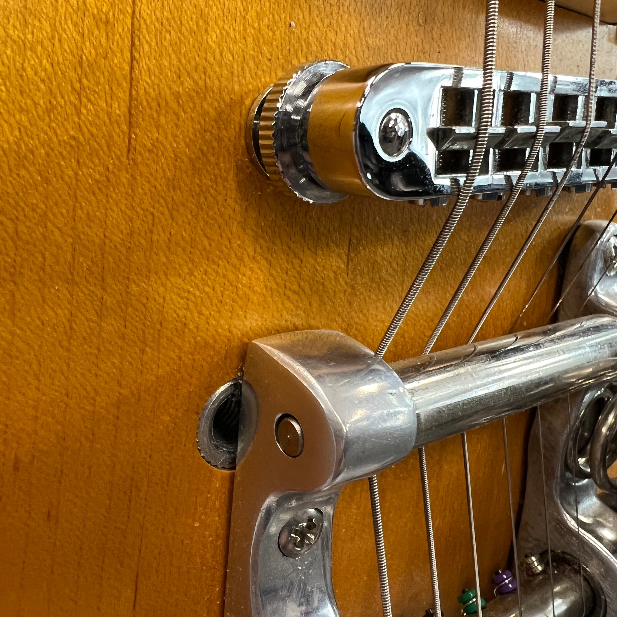 Gibson 2010 50s Tribute Les Paul with Bigsby and Hard Case