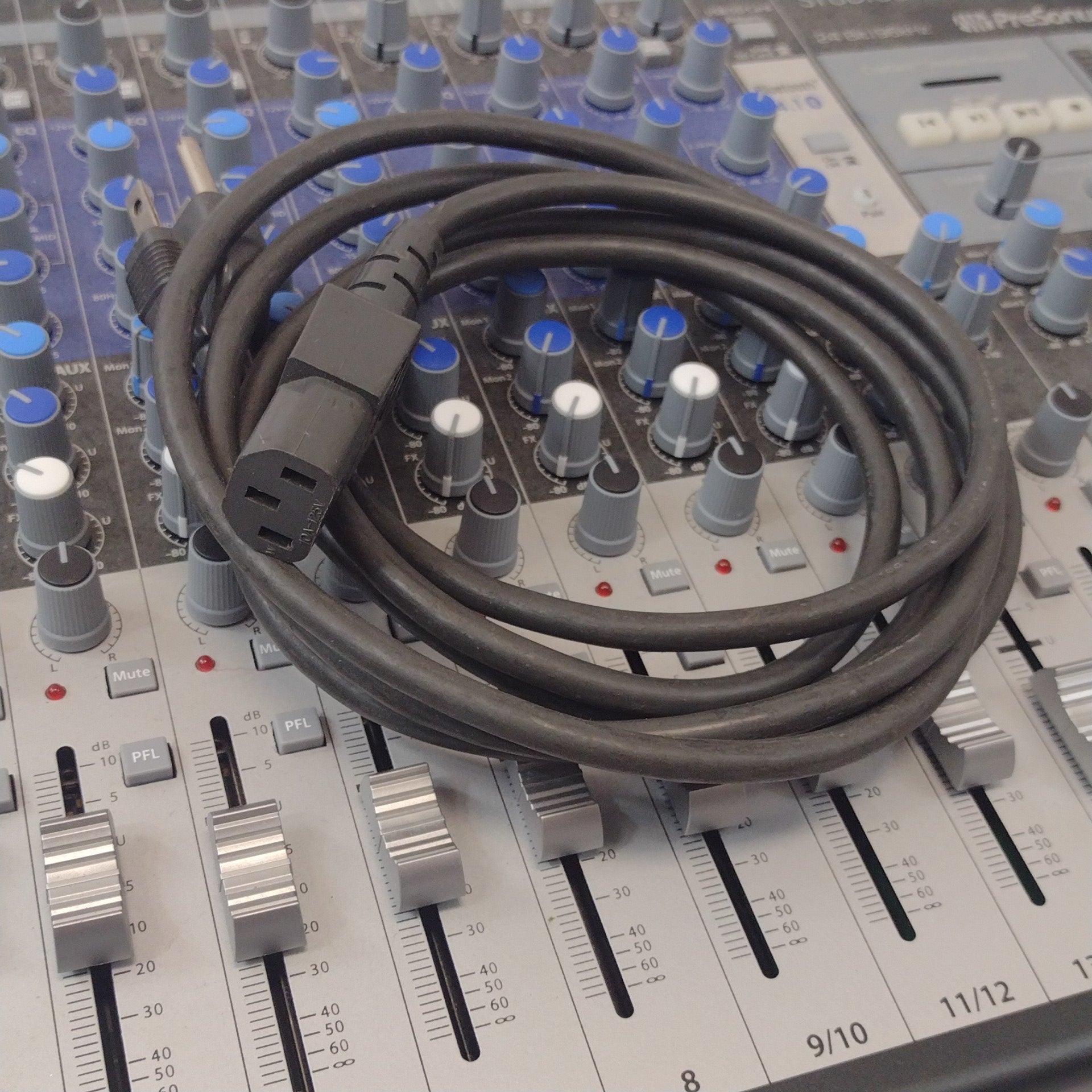 Presonus Studiolive AR16 USB Mixer