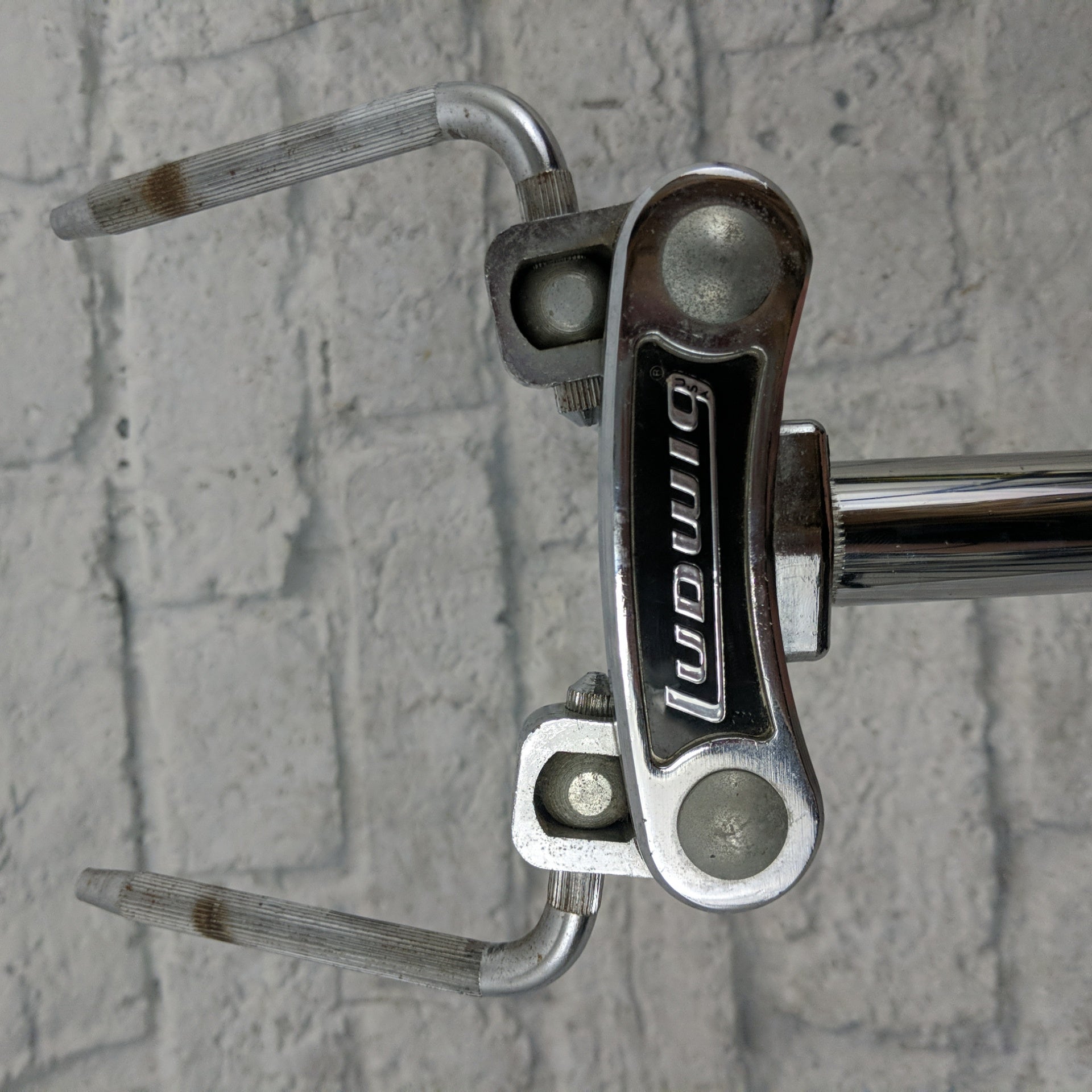 Vintage Ludwig Double Tom Mount