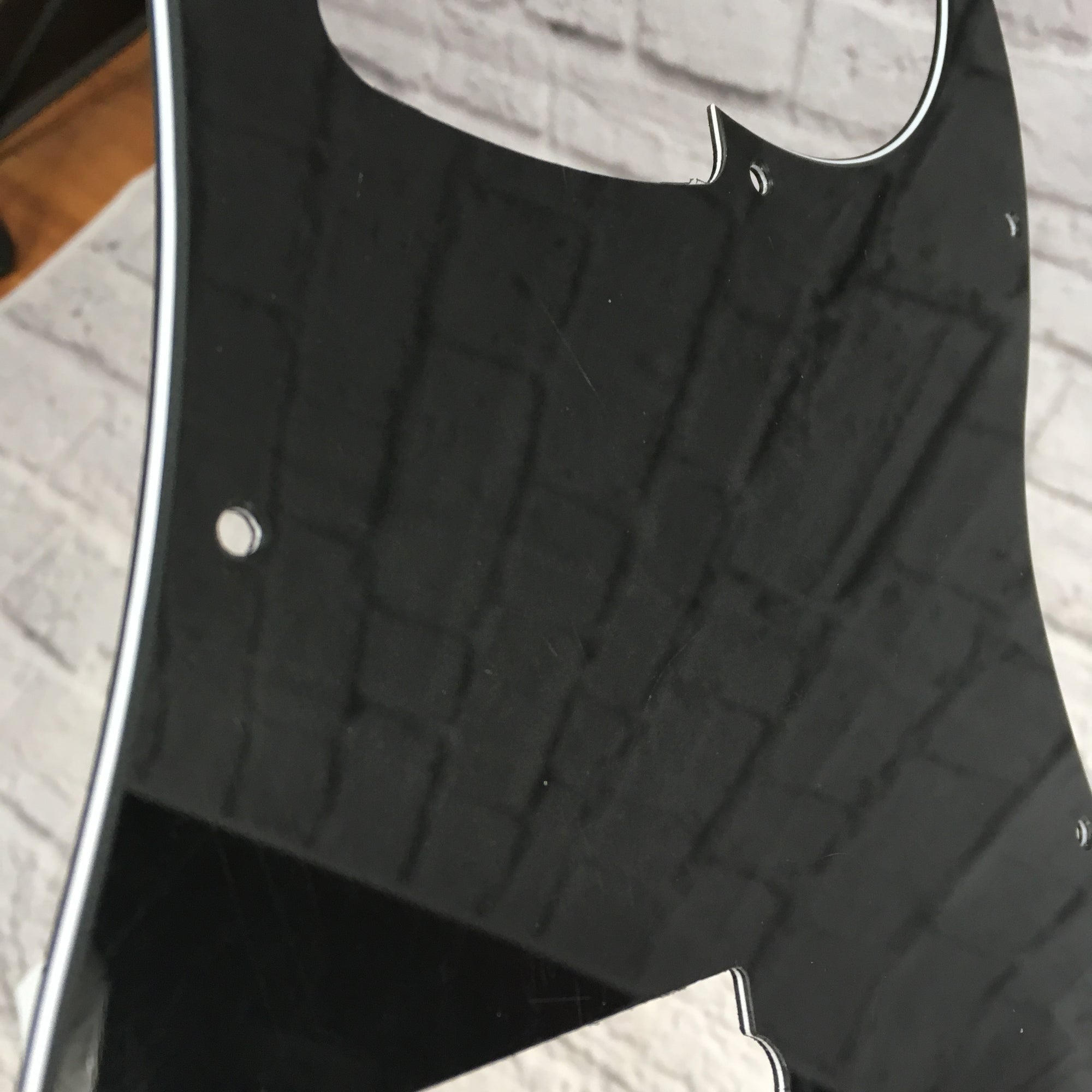 P Bass Style Pickguard Black