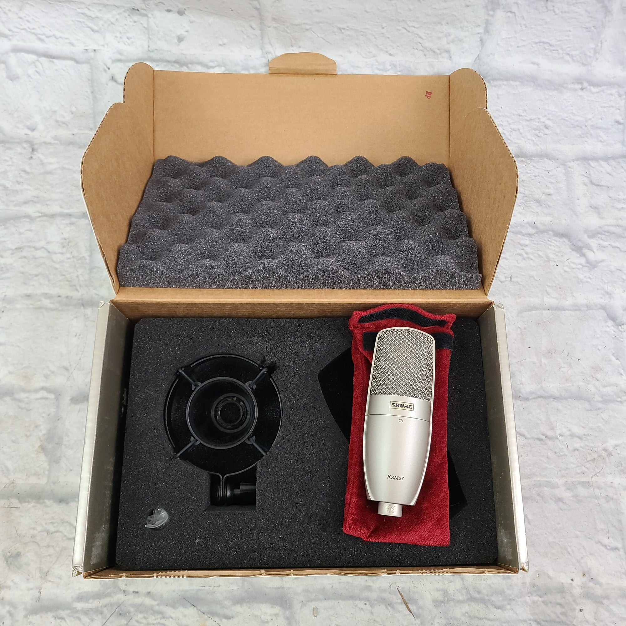 Shure KSM27 Large Diaphragm Condenser Microphone - Evolution