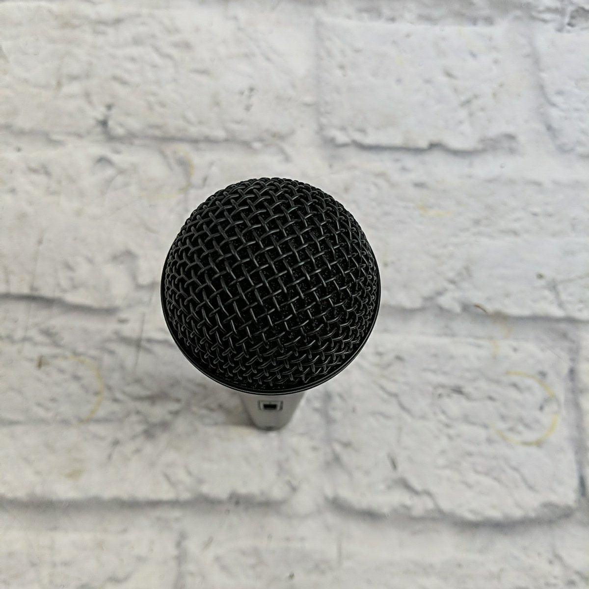 Unknown Dynamic Microphone with switch
