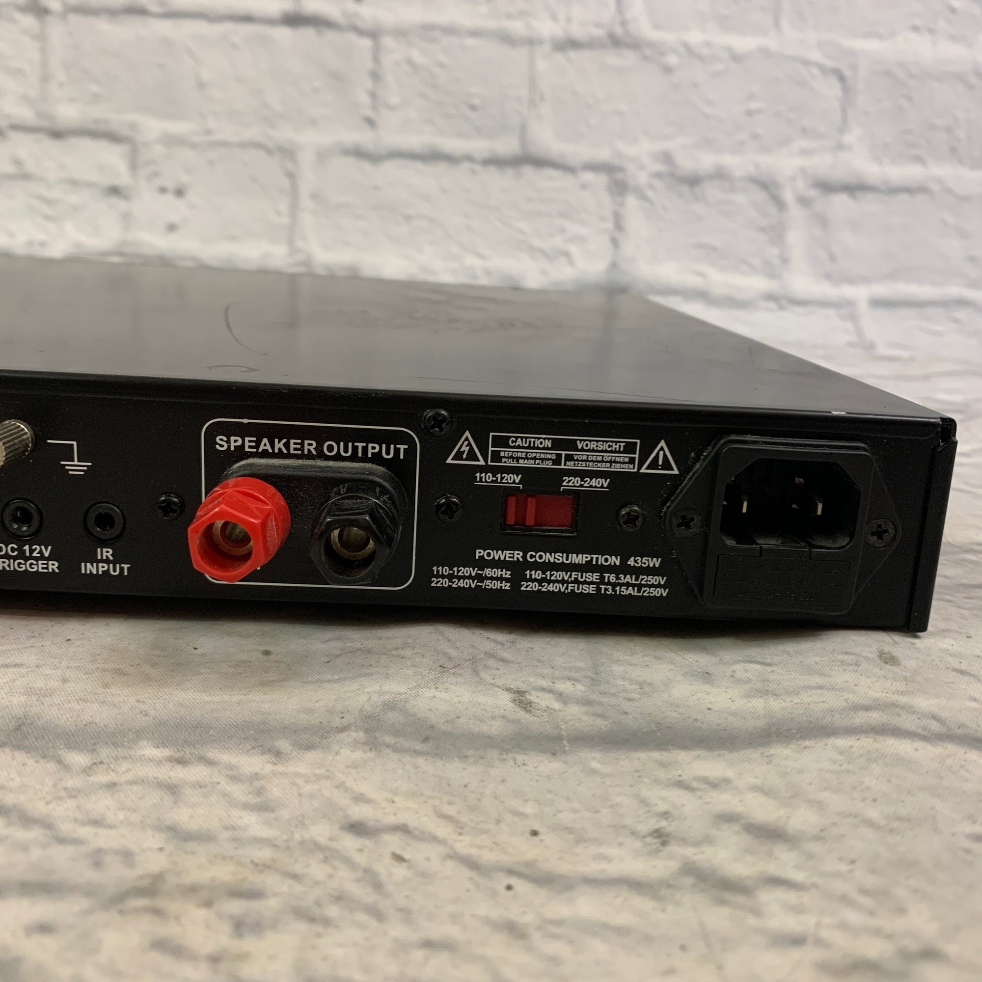 Earthquake Music XJ-600R Dual-Input Mono Block AS IS