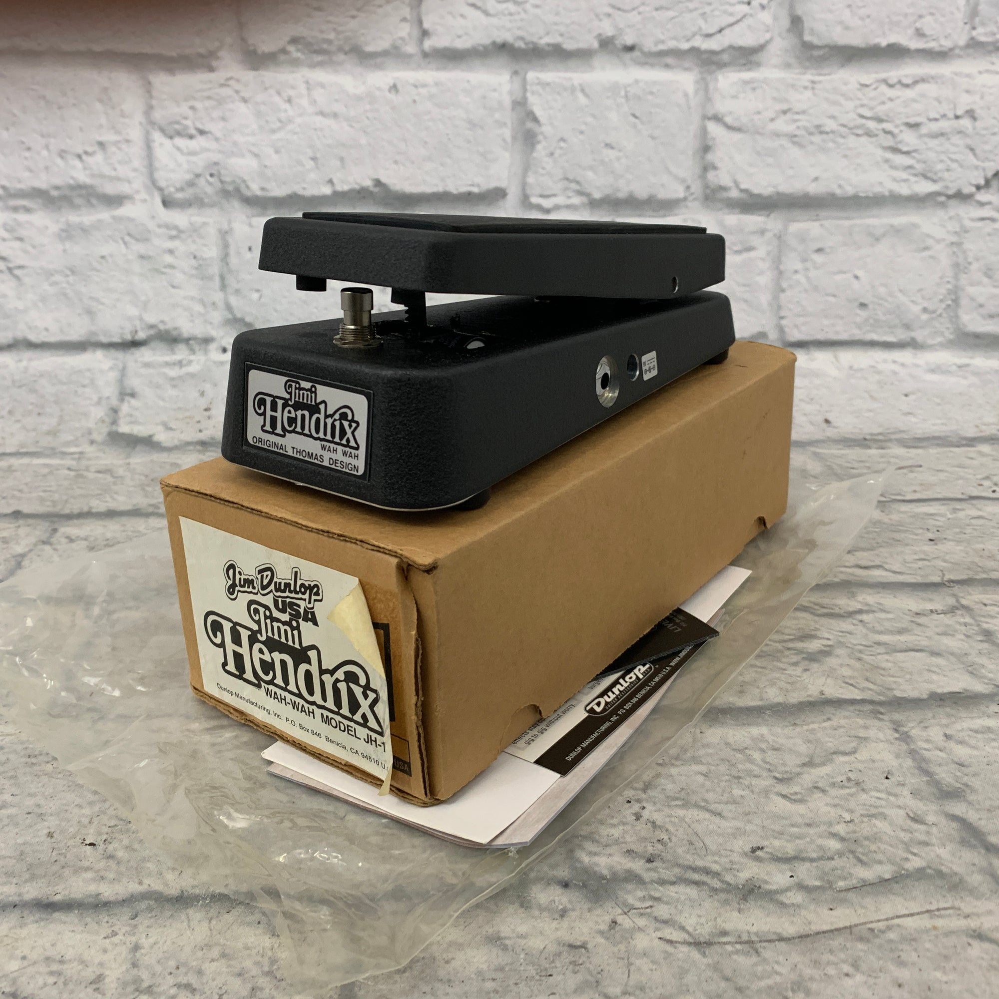 ギター hideVOX Wah-Wah & JIMDUNLOP JH-1 Dunlop JH-1 Jimi Hendrix Signature Wah - What To Know & Where To