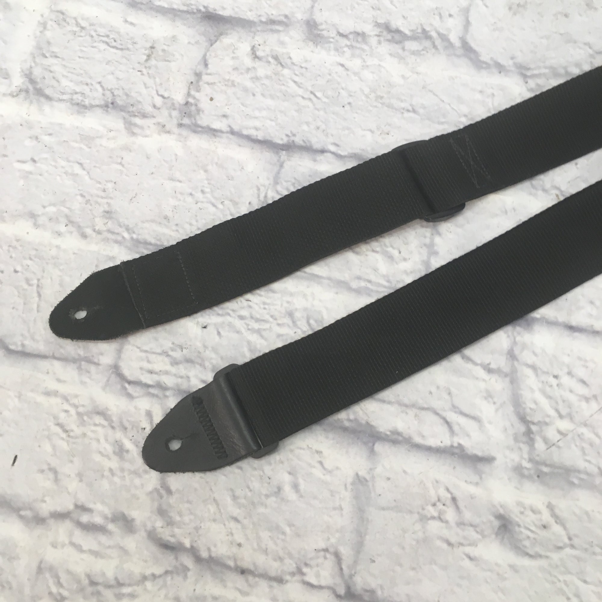 Ernie Ball Medium Width Black Nylon Guitar Strap 2