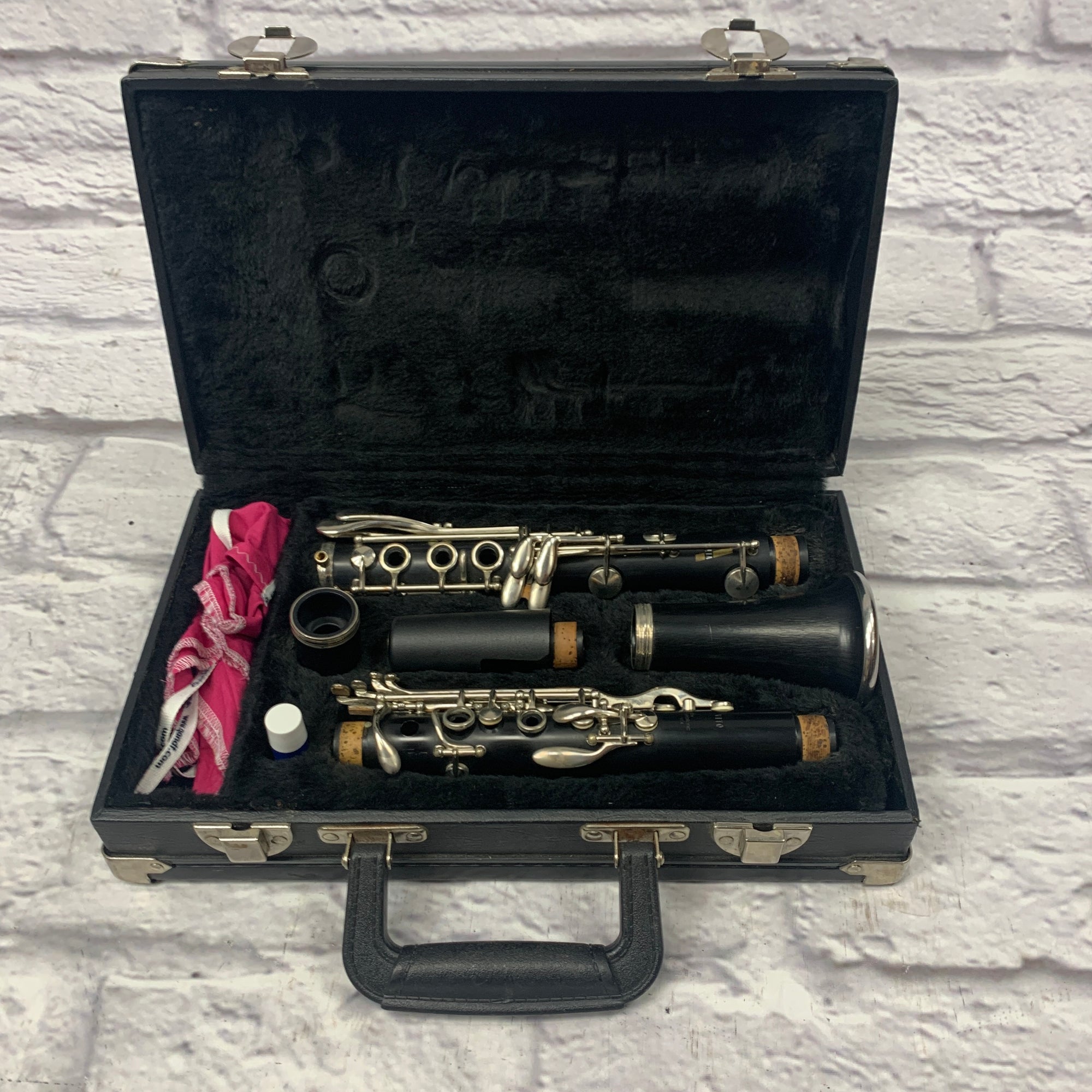 Leblanc Vito Clarinet w/ Vandoren M13 mouthpiece