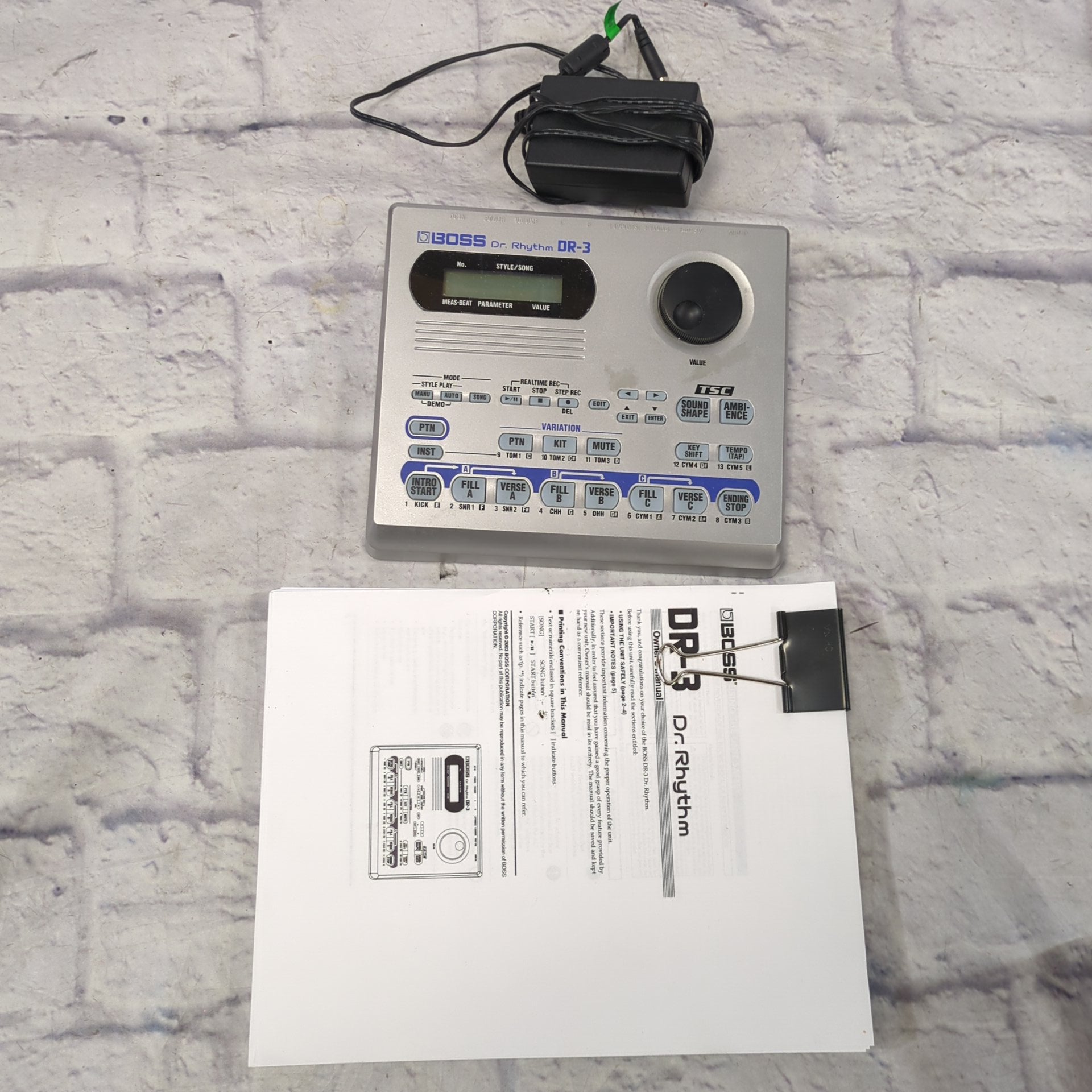 Boss DR-3 Dr Rhythm Drum Machine with Manual