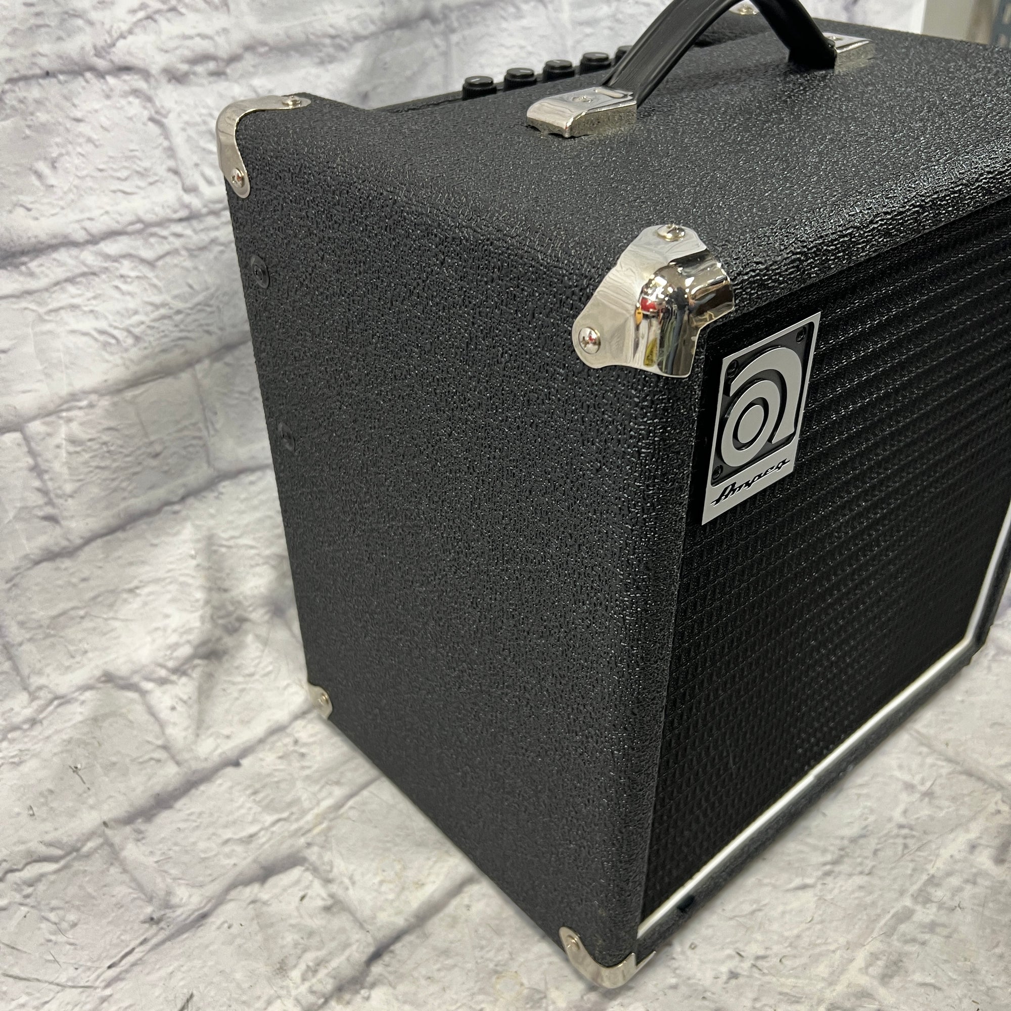 Ampeg BA108 Bass Guitar Combo Amp