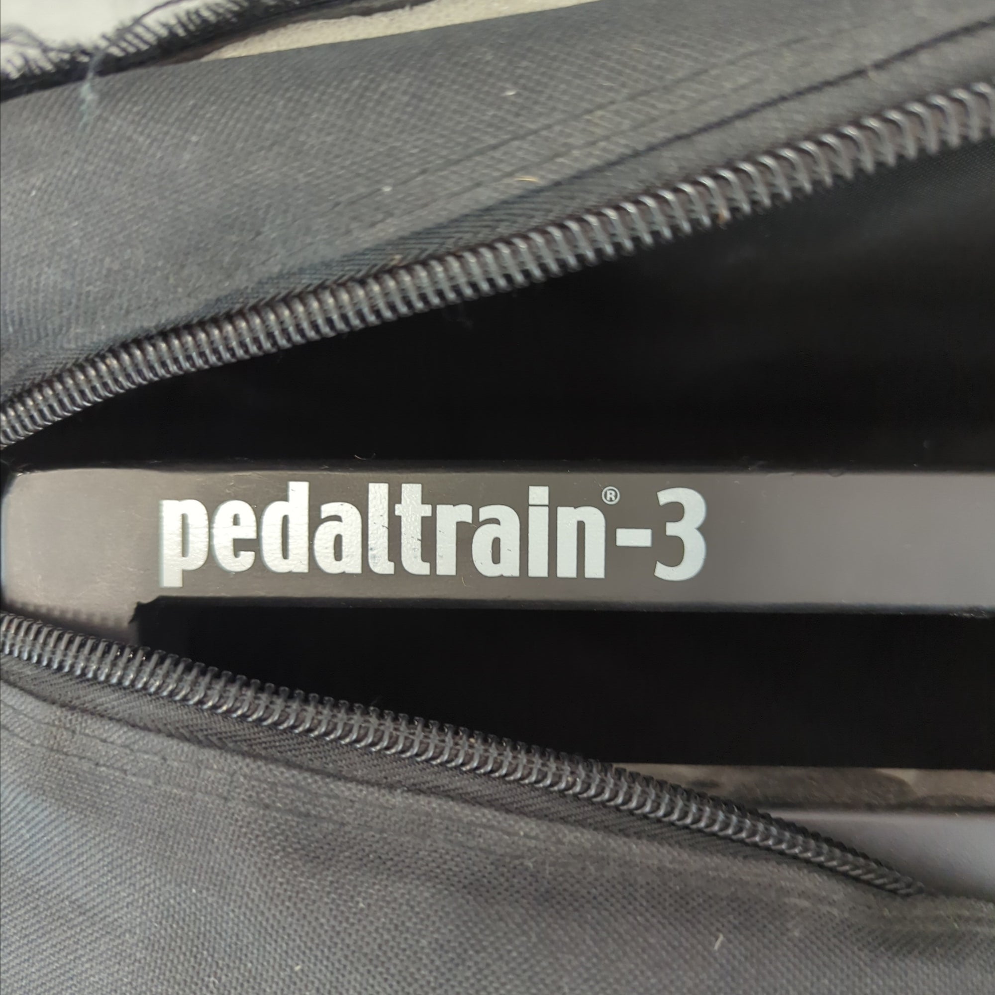 Pedaltrain Pedaltrain-3 Classic 3 with Soft Case