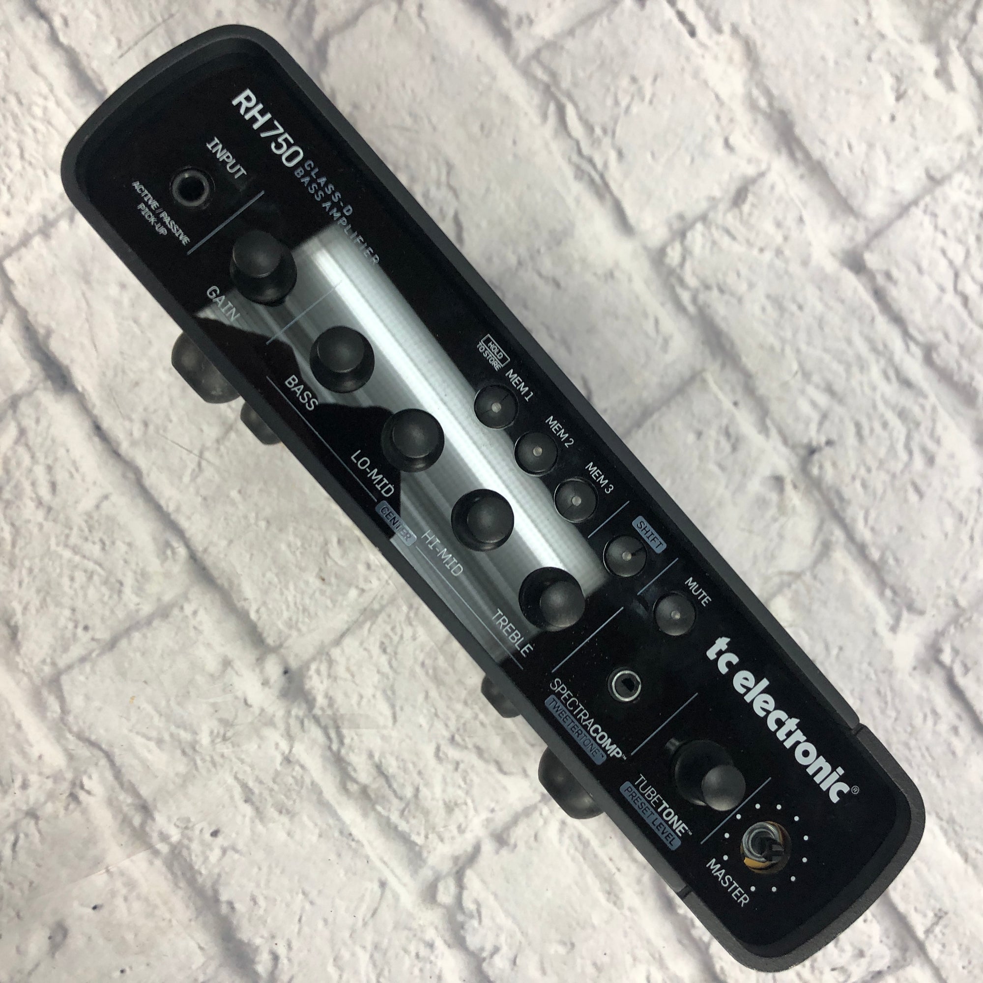 TC Electronic RH750 Bass Head