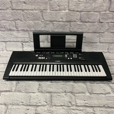 Yamaha EZ-220 Digital Keyboard w/stand