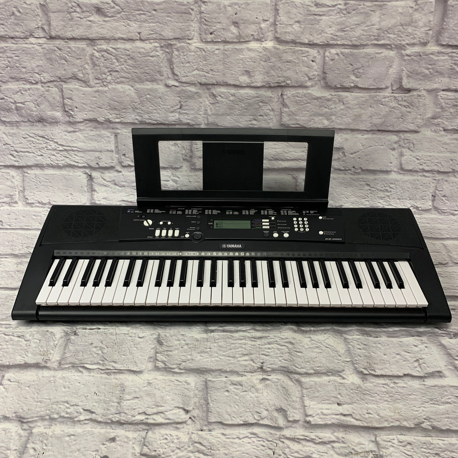 Yamaha EZ-220 Digital Keyboard w/stand