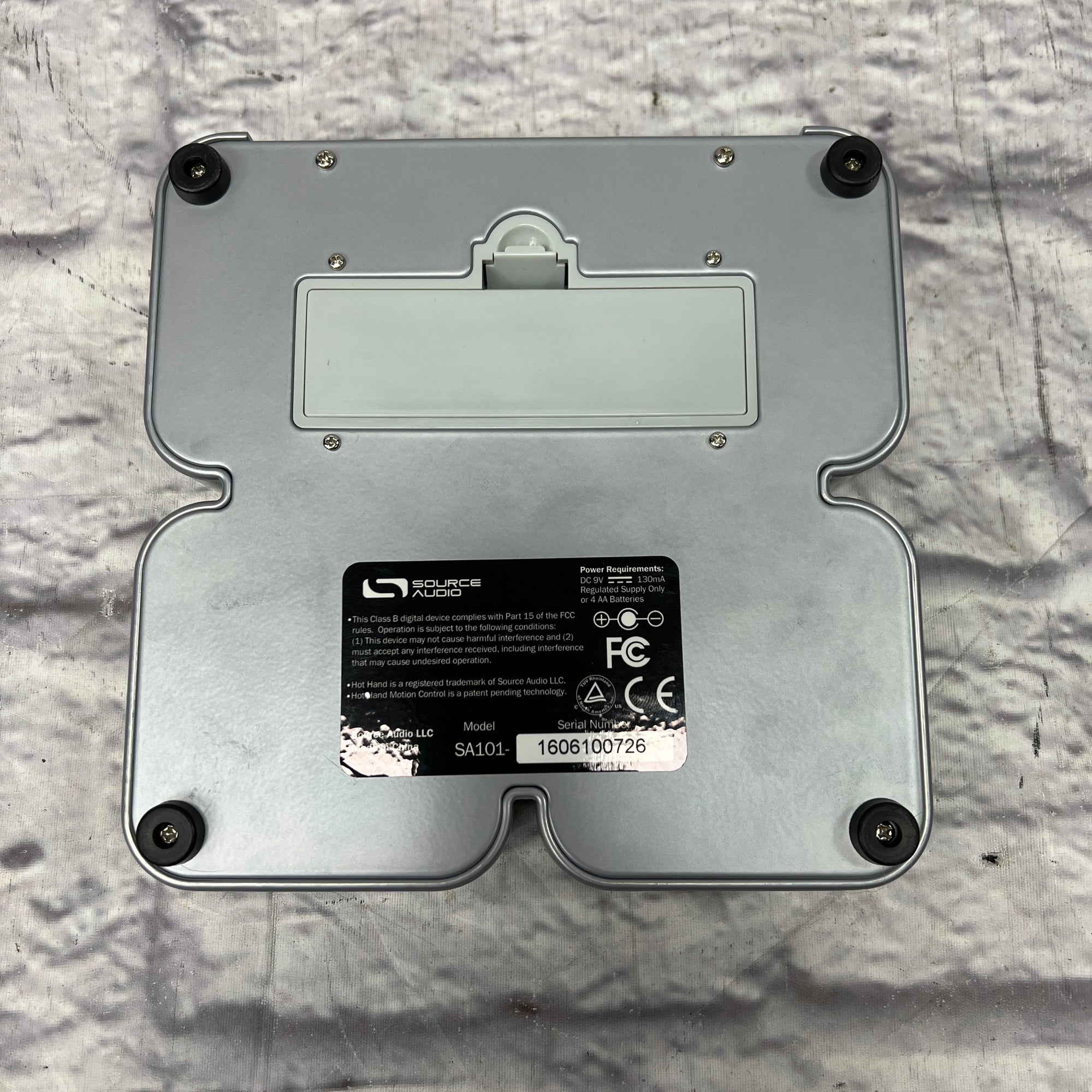 Source Audio HotHand Motion Controlled Wah FIlters Wah Pedal