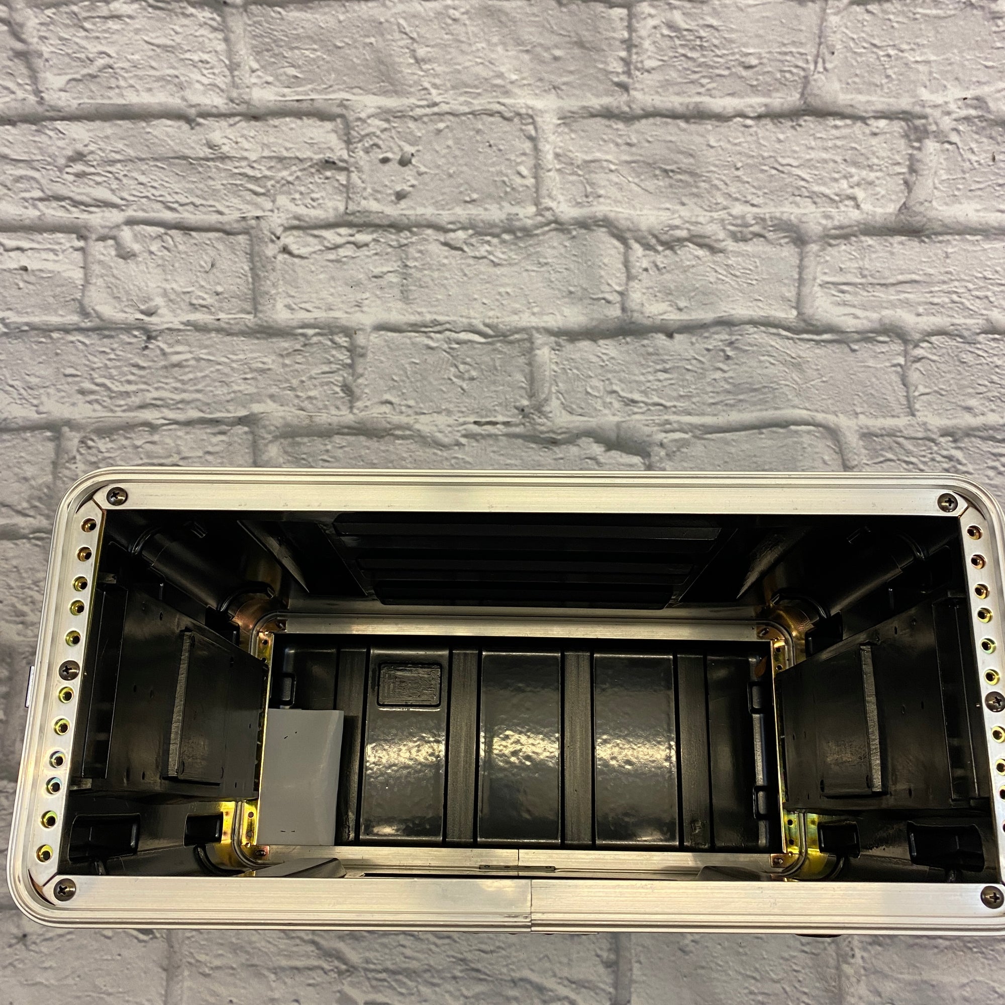 Molded Plastic 4 Space Rack Case