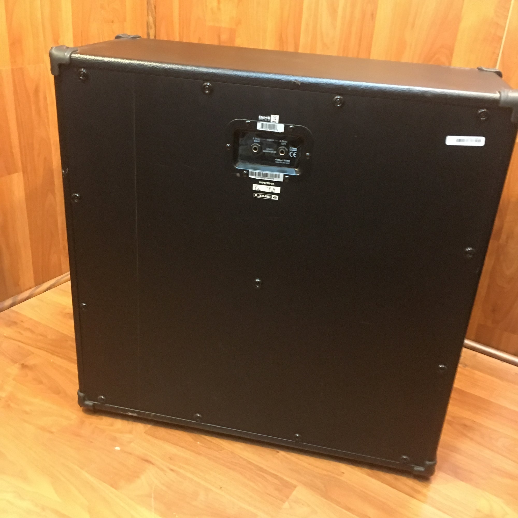 Line 6 300 watt 4x12 Cab SALE!