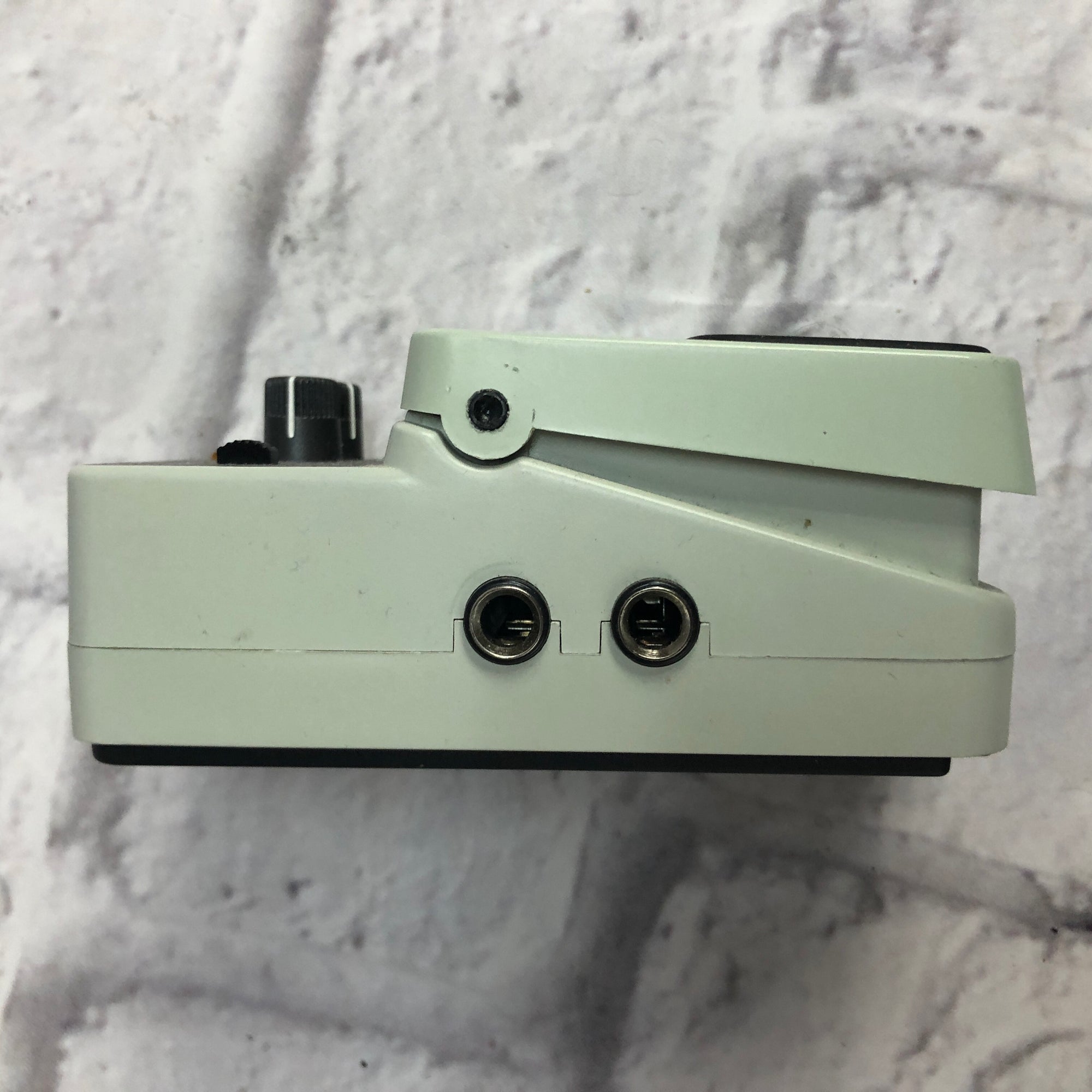 Behringer NR300 Noise Reducer Pedal