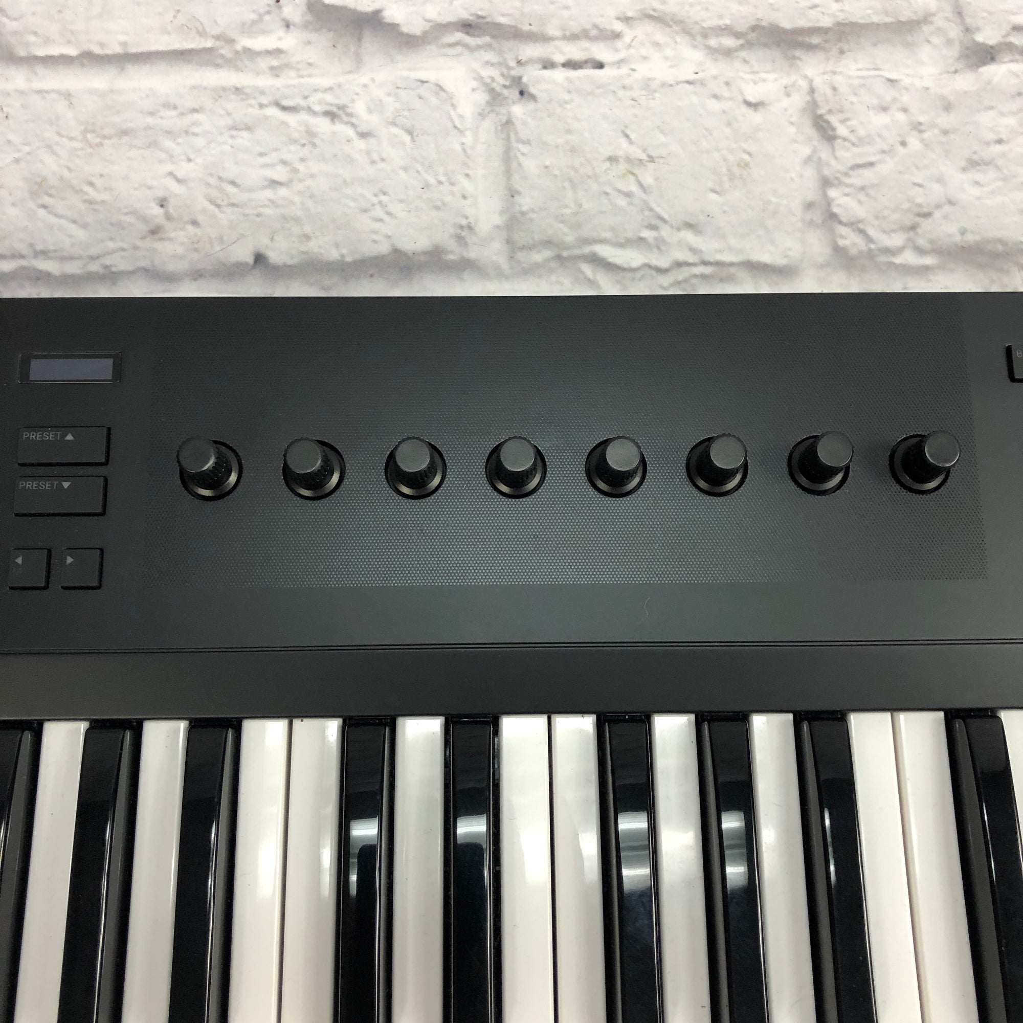 Native Instruments A61 61 Key Controller