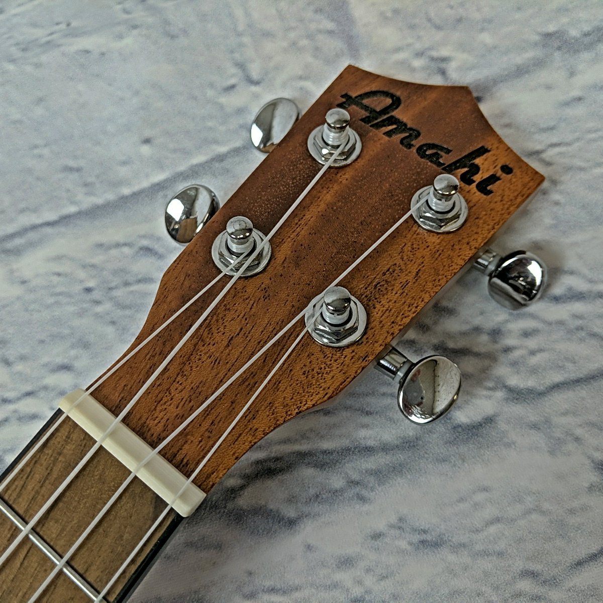 Amahi UUKC-3DA4 Starry Night Concert Mahogany Ukulele
