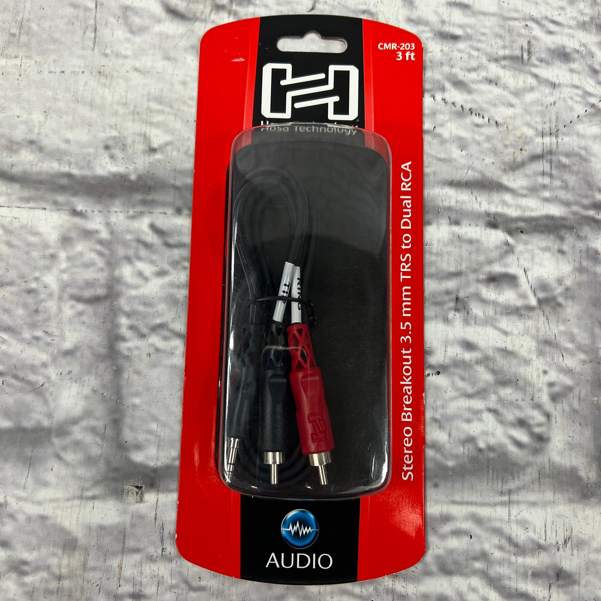 Hosa CMR-203 Stereo Breakout Y Cable 3.5mm TRS to Dual RCA