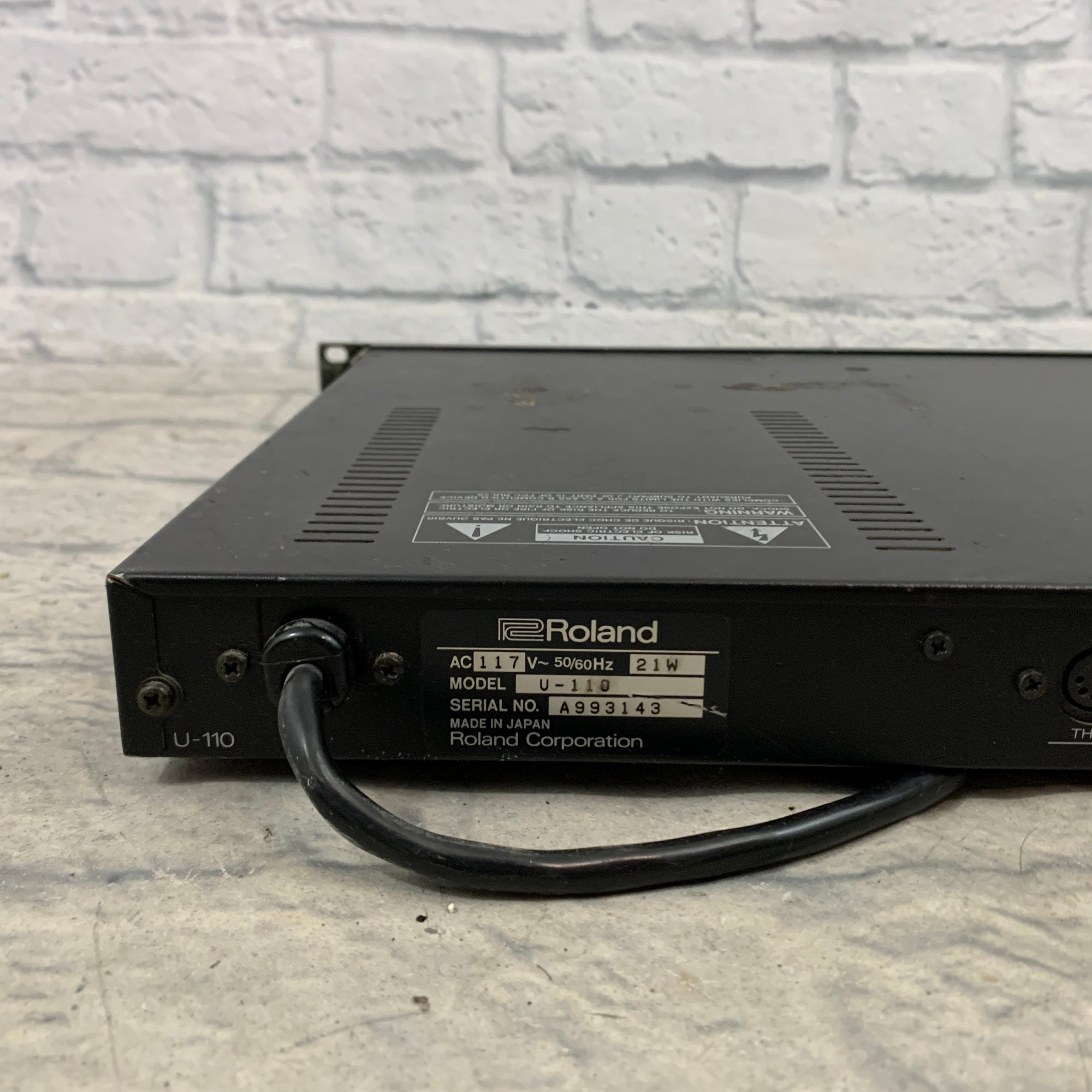Roland U-110 PCM Rackmount Synth Sound Module