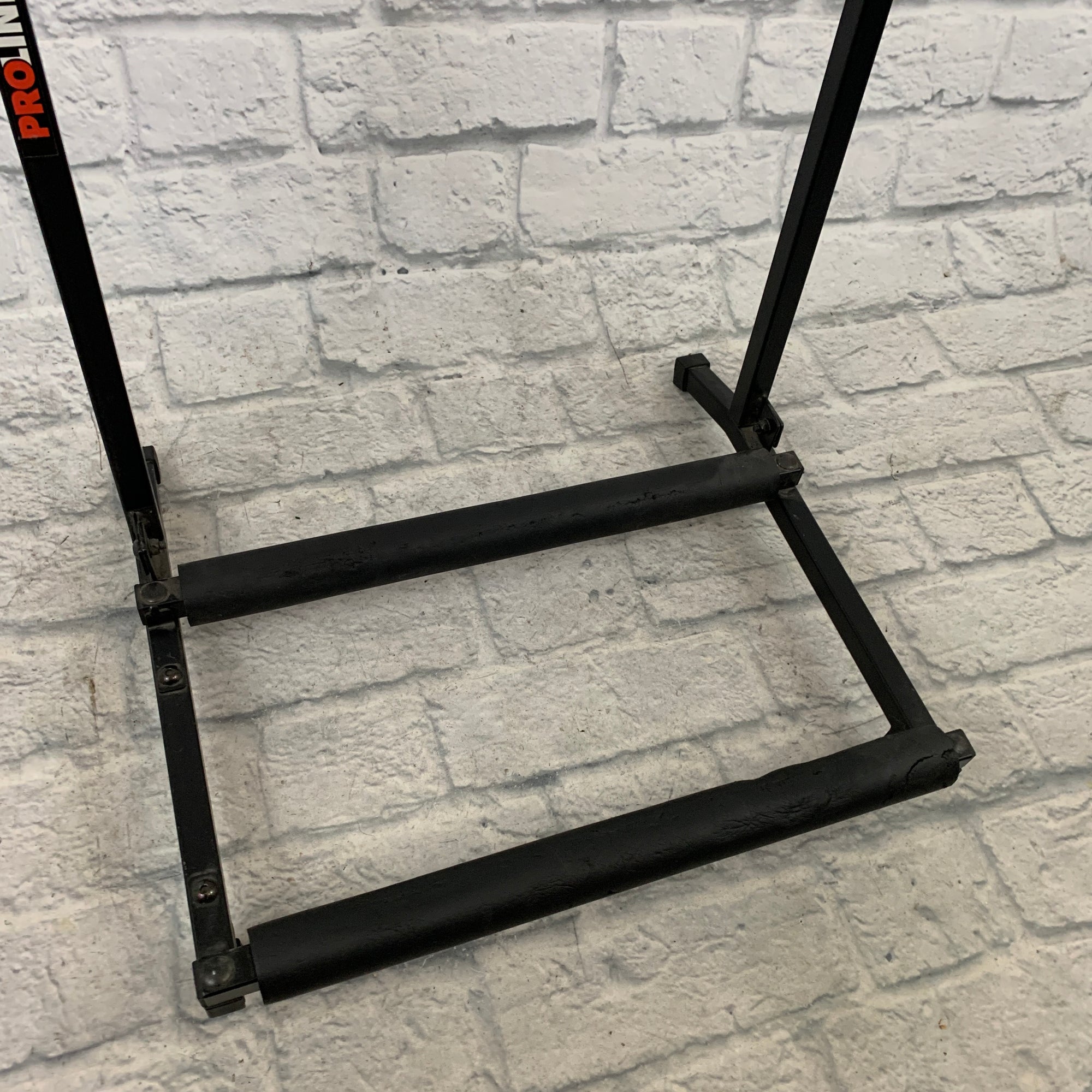 Proline Three-Guitar Floor Stand
