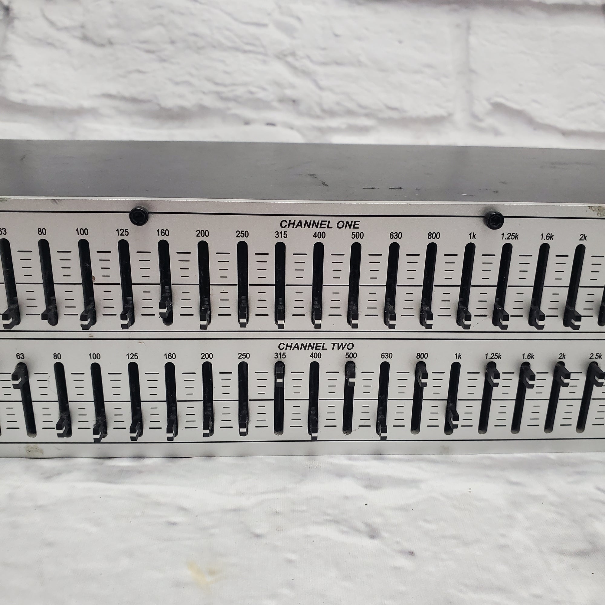 DBX 231s Rack EQ