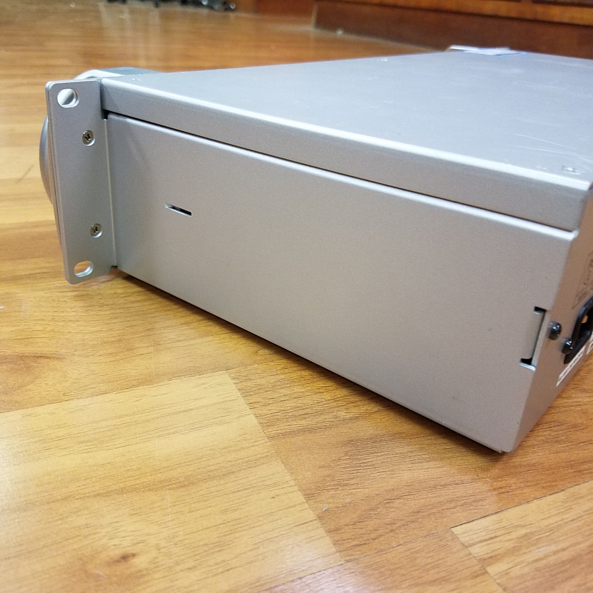 Behringer NU3000DSP Power Amp