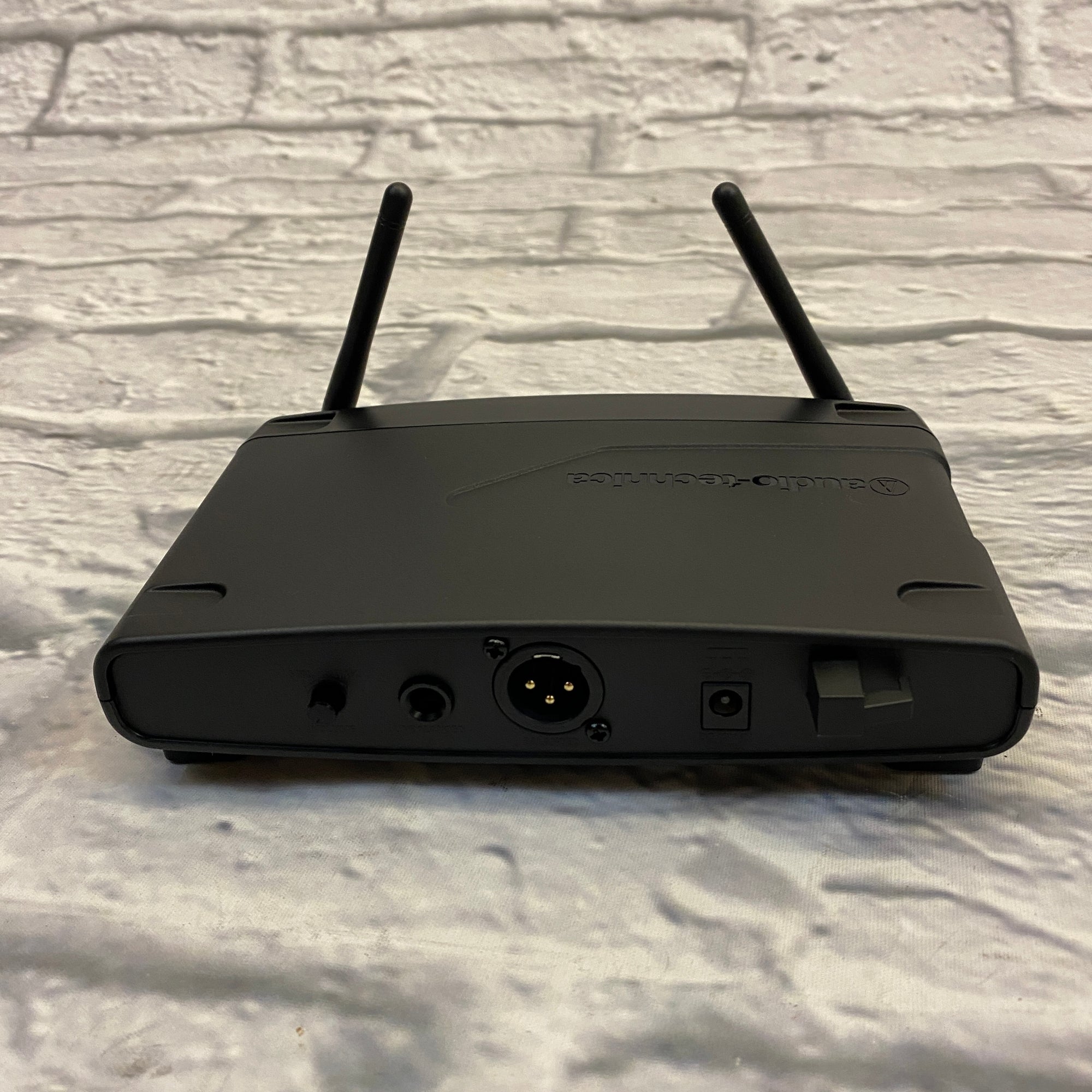 Audio Technica System 10 ATW-1101/H Wireless Microphone System