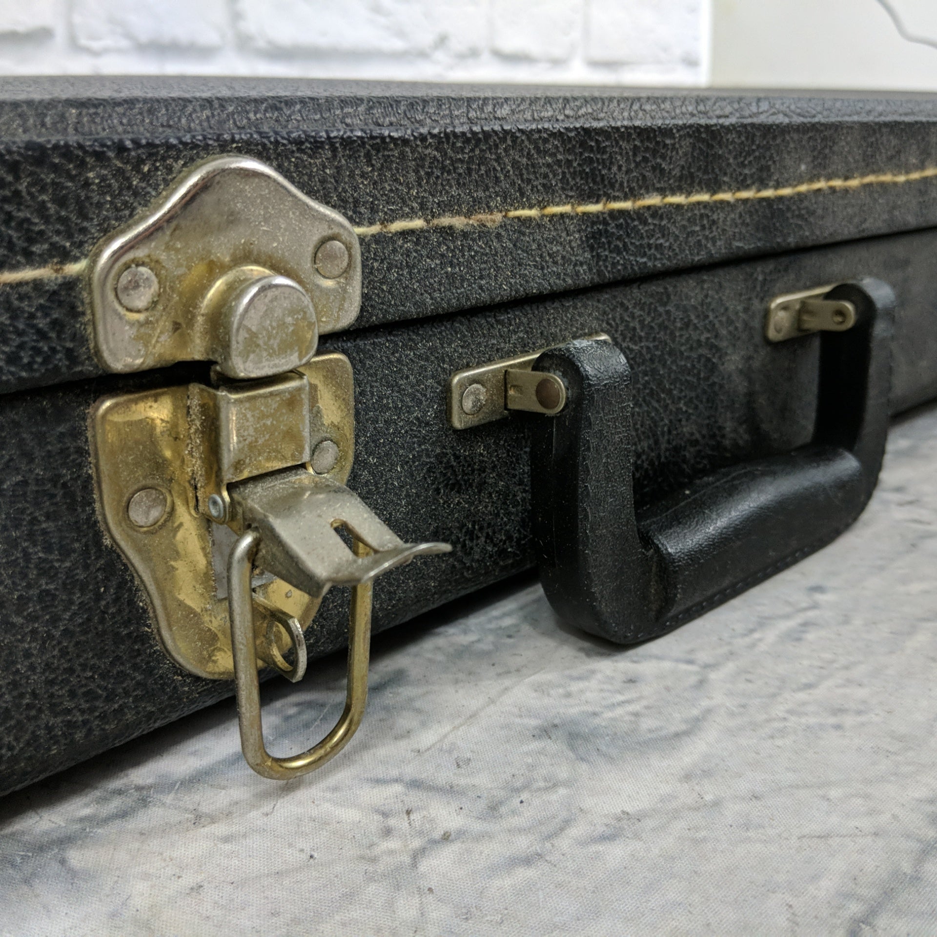 Unknown Hard Electric Guitar Case