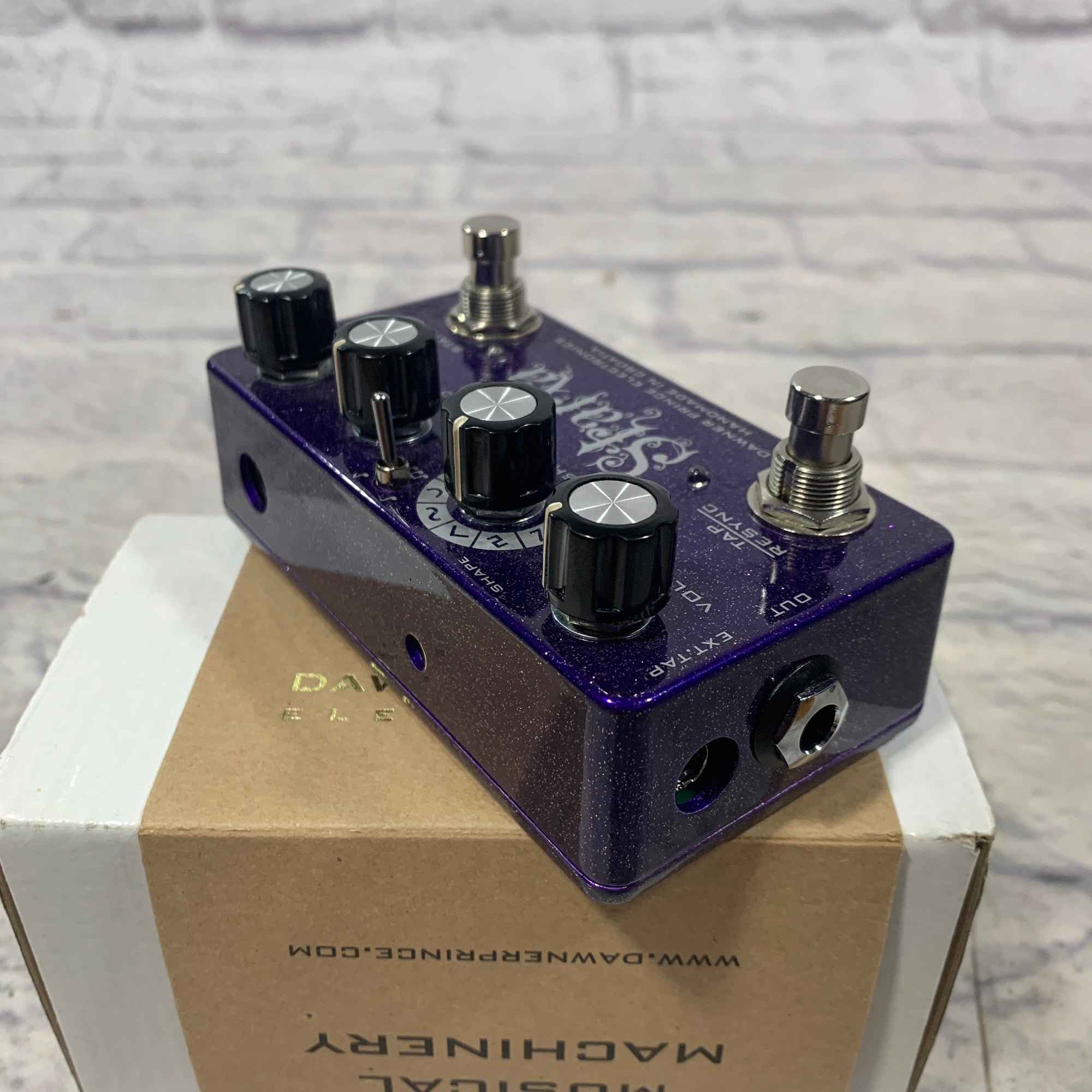Dawner Prince Starla Tremolo Pedal - Evolution Music