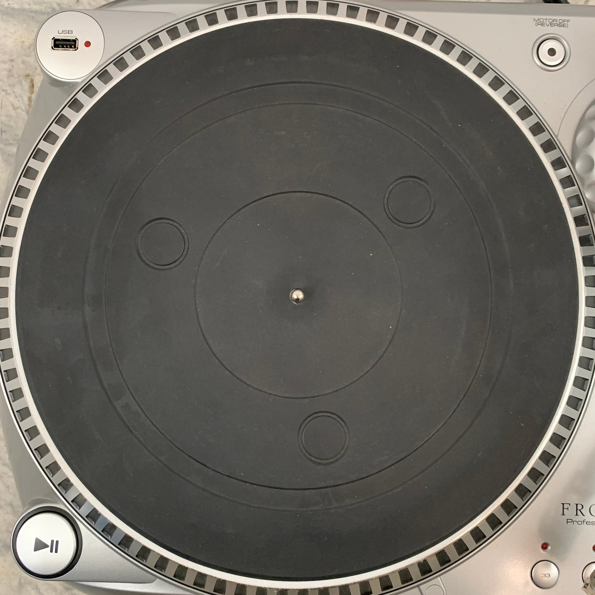 Frontgate Vinyl to Digital DJ Turntable