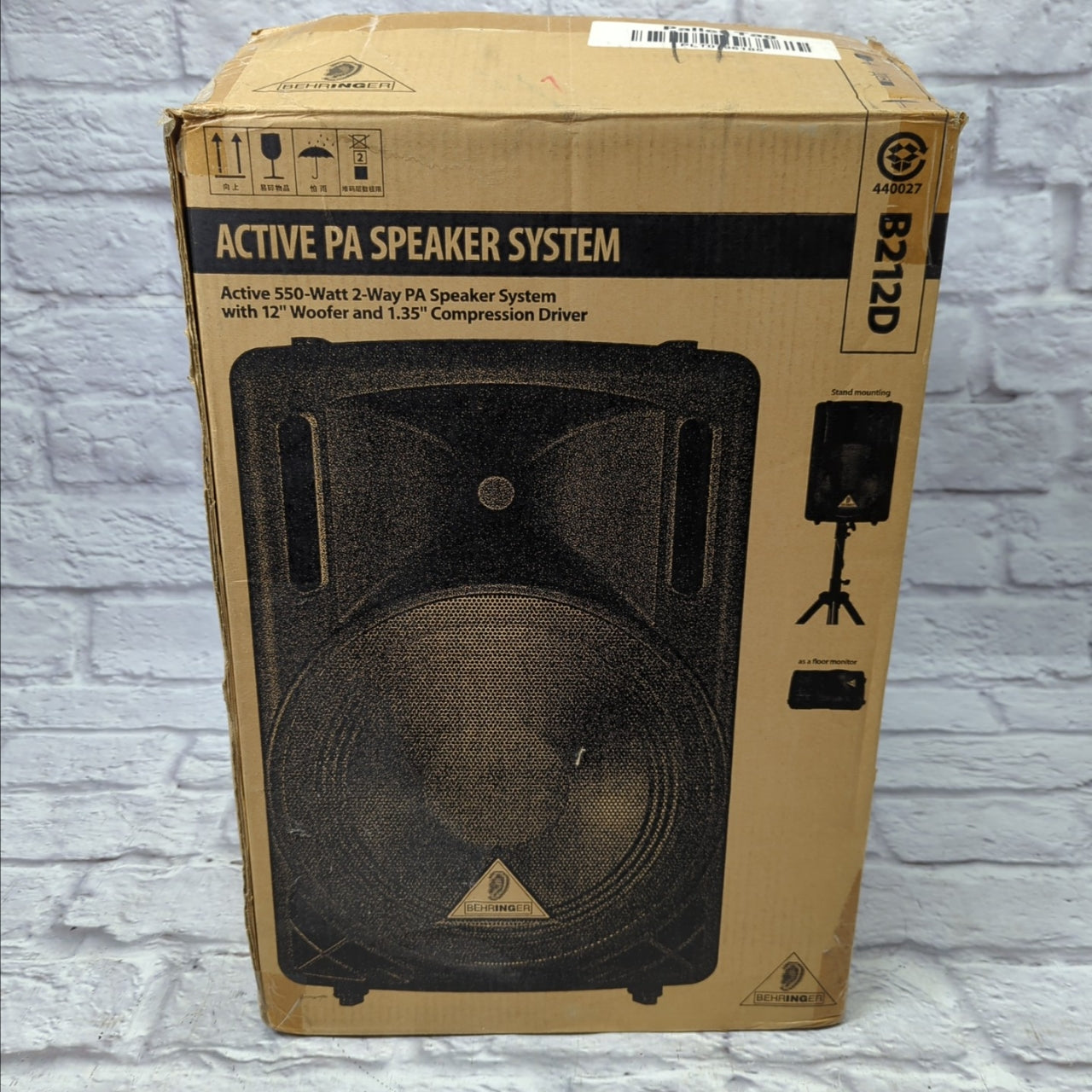 Behringer Eurolive B212D 550-Watt 12" Powered Speaker