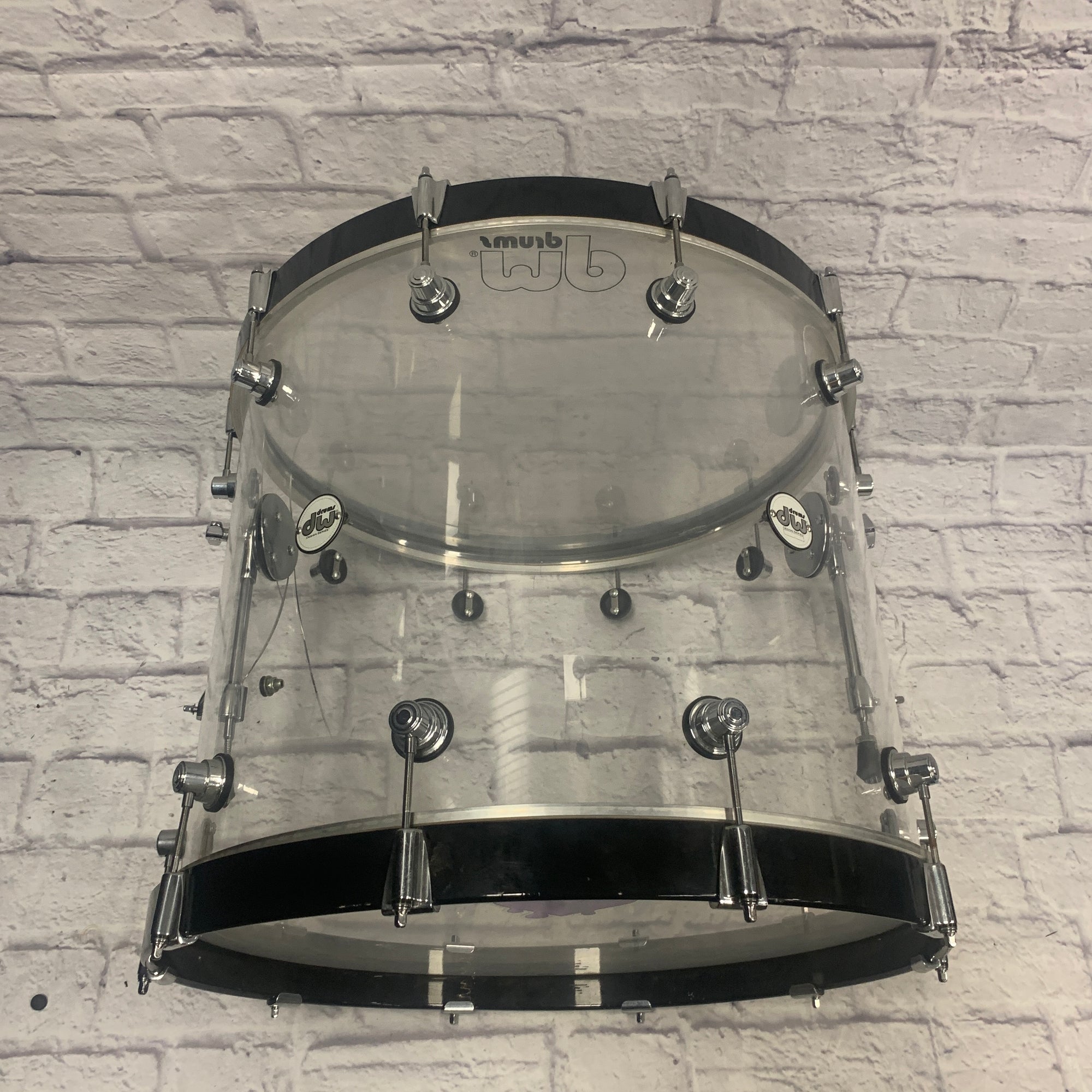 DW 22 Design Series Clear Acrylic Kick Drum CRACKED