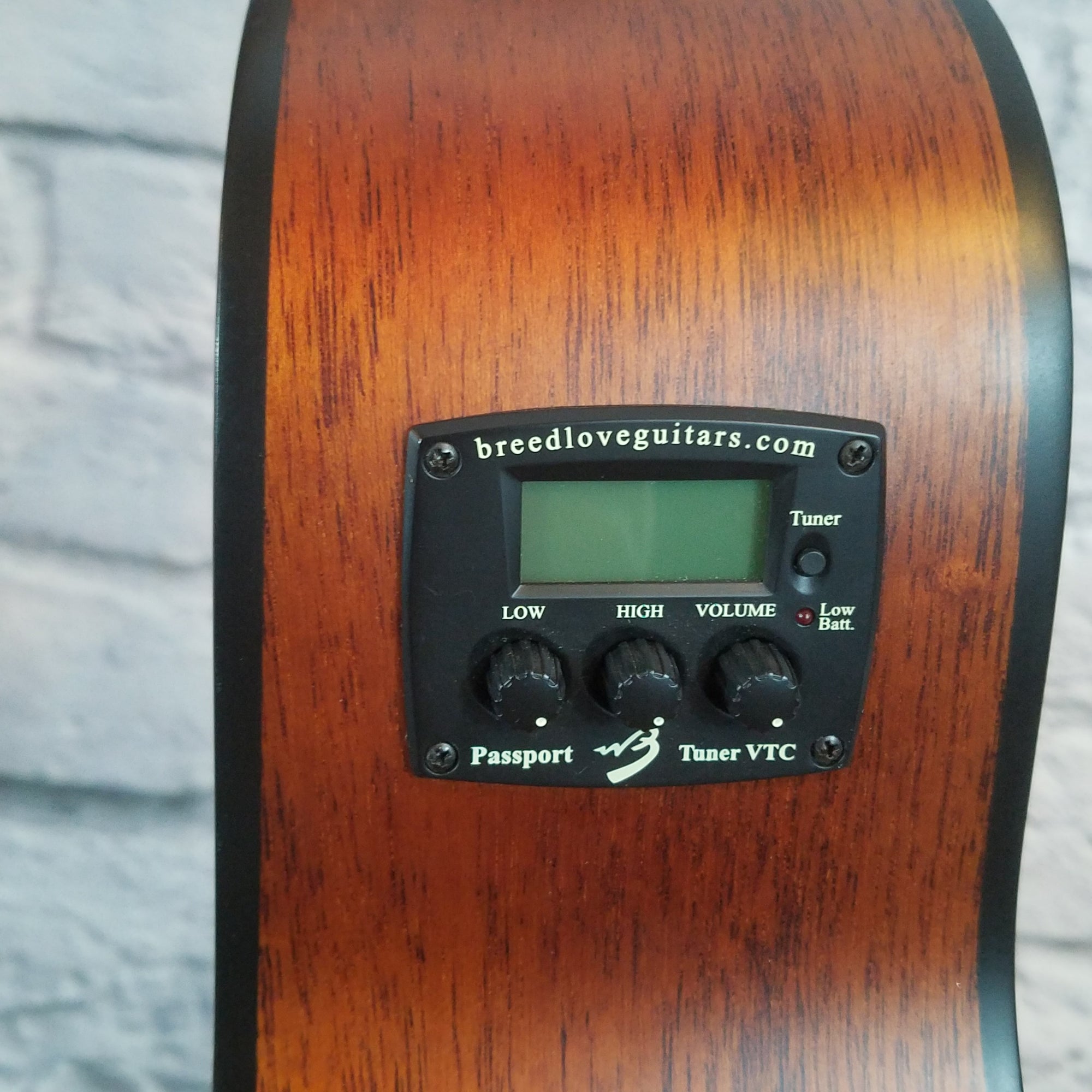 Breedlove Passport C250/CMe Acoustic Guitar with Case - New Old Stock!
