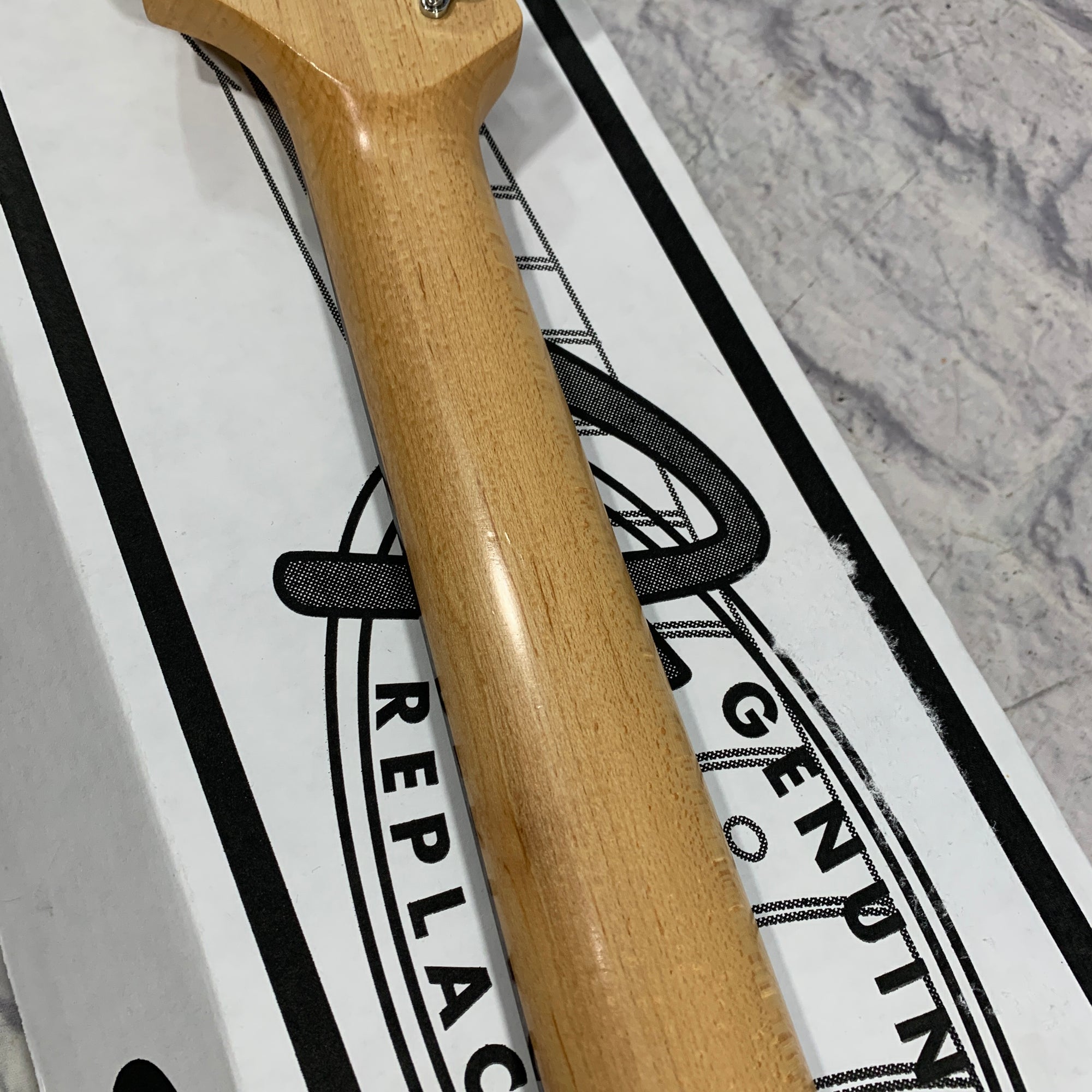 Squier 2009 Crafted by Axl Chinese Strat Neck