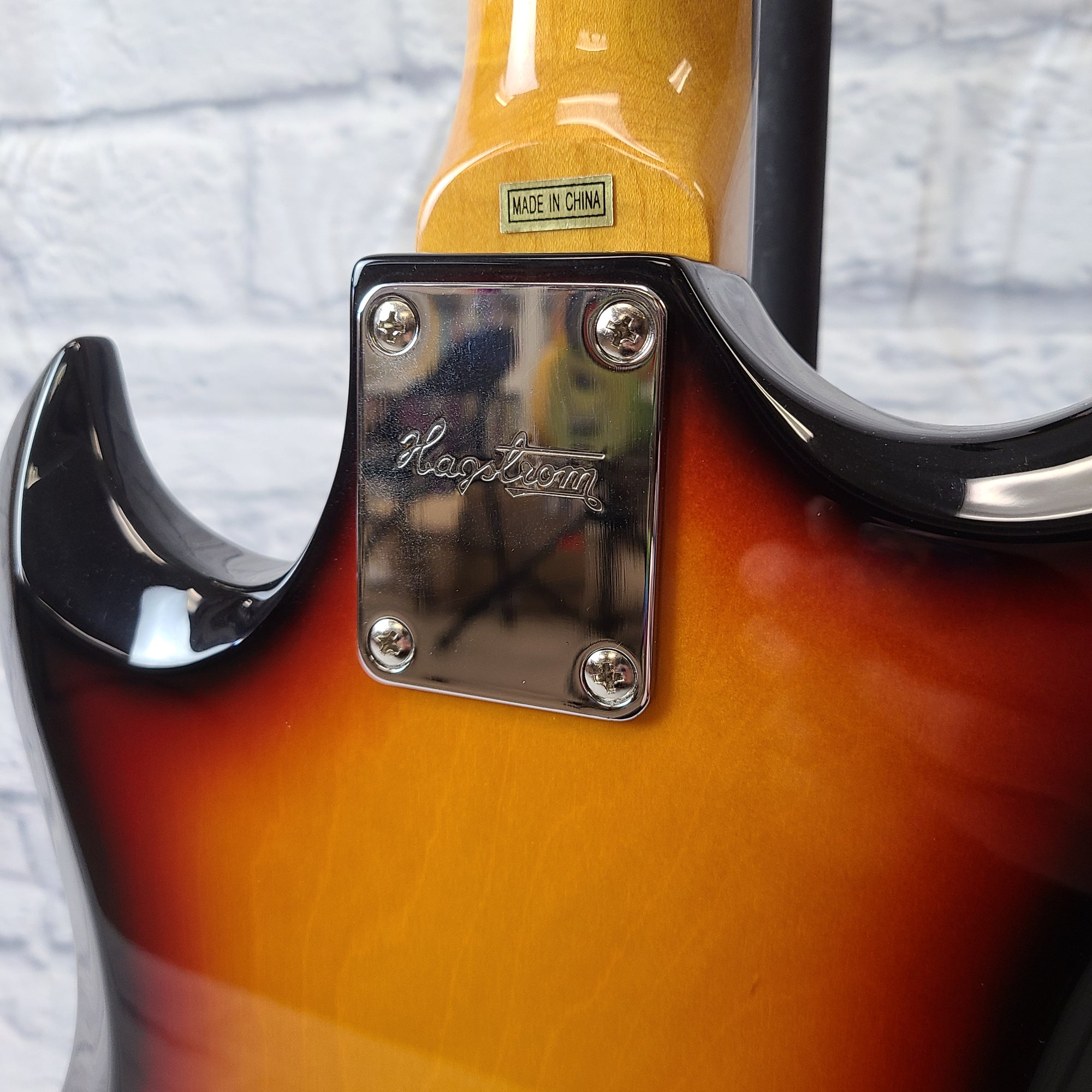 Hagstrom H2 3-Tone Sunburst Electric