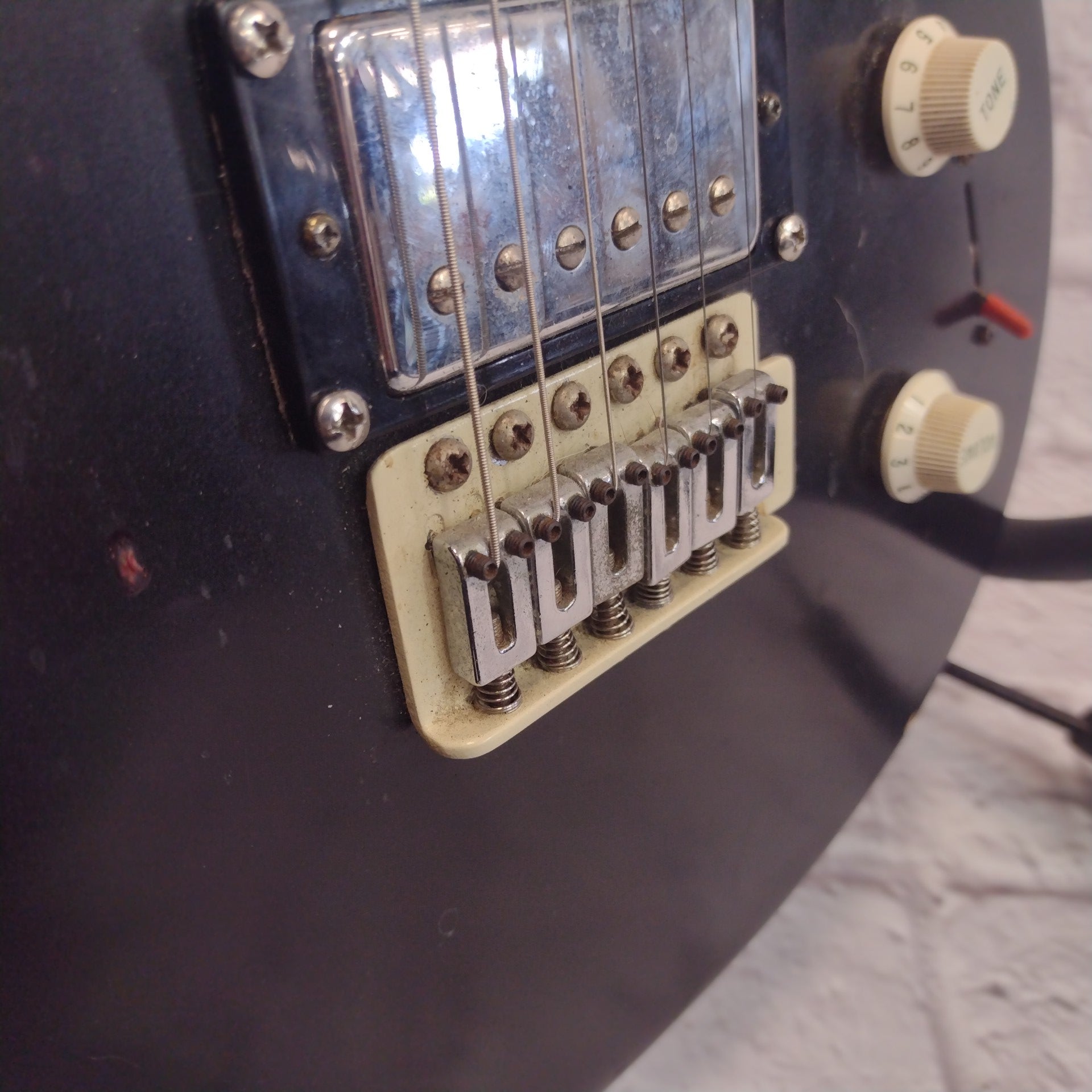 Unknown Teardrop Electric Guitar with Lyon Neck