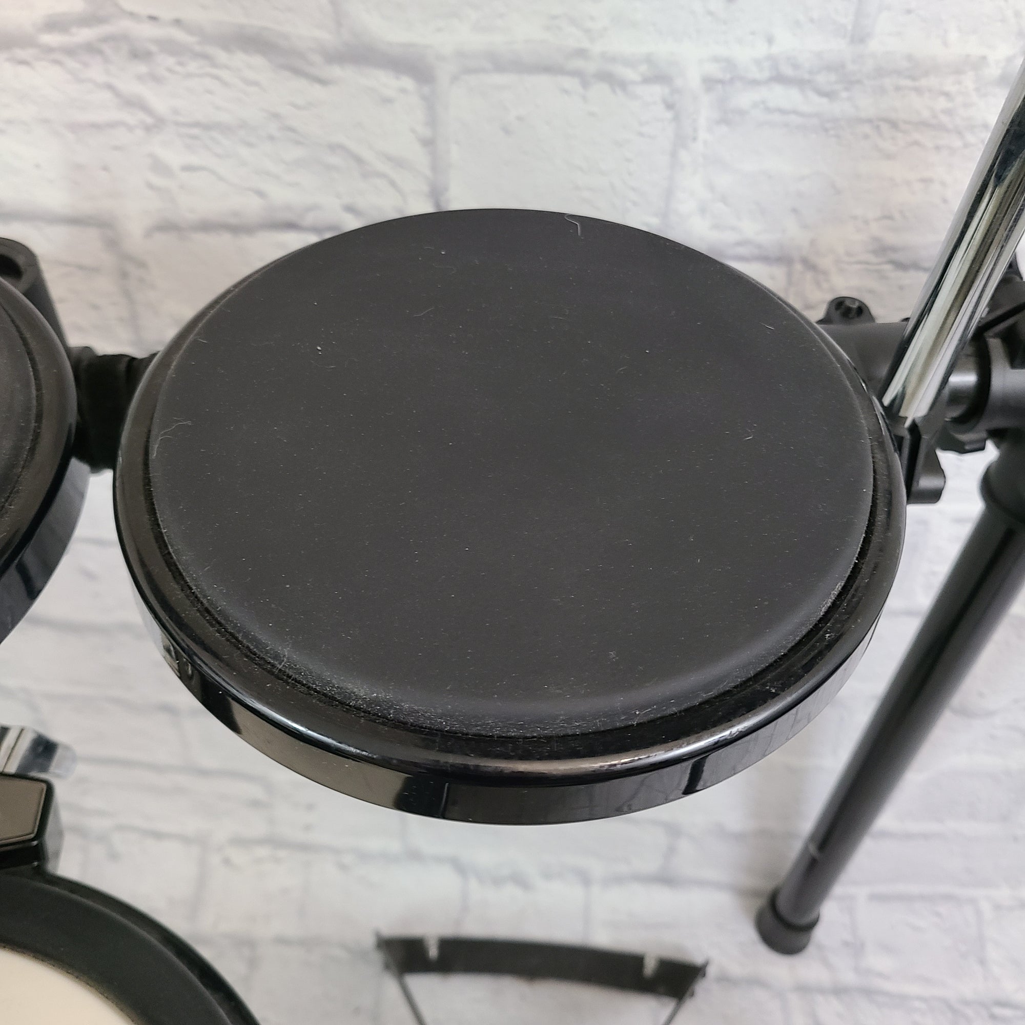 Alesis DM-8 Electric Drum Kit