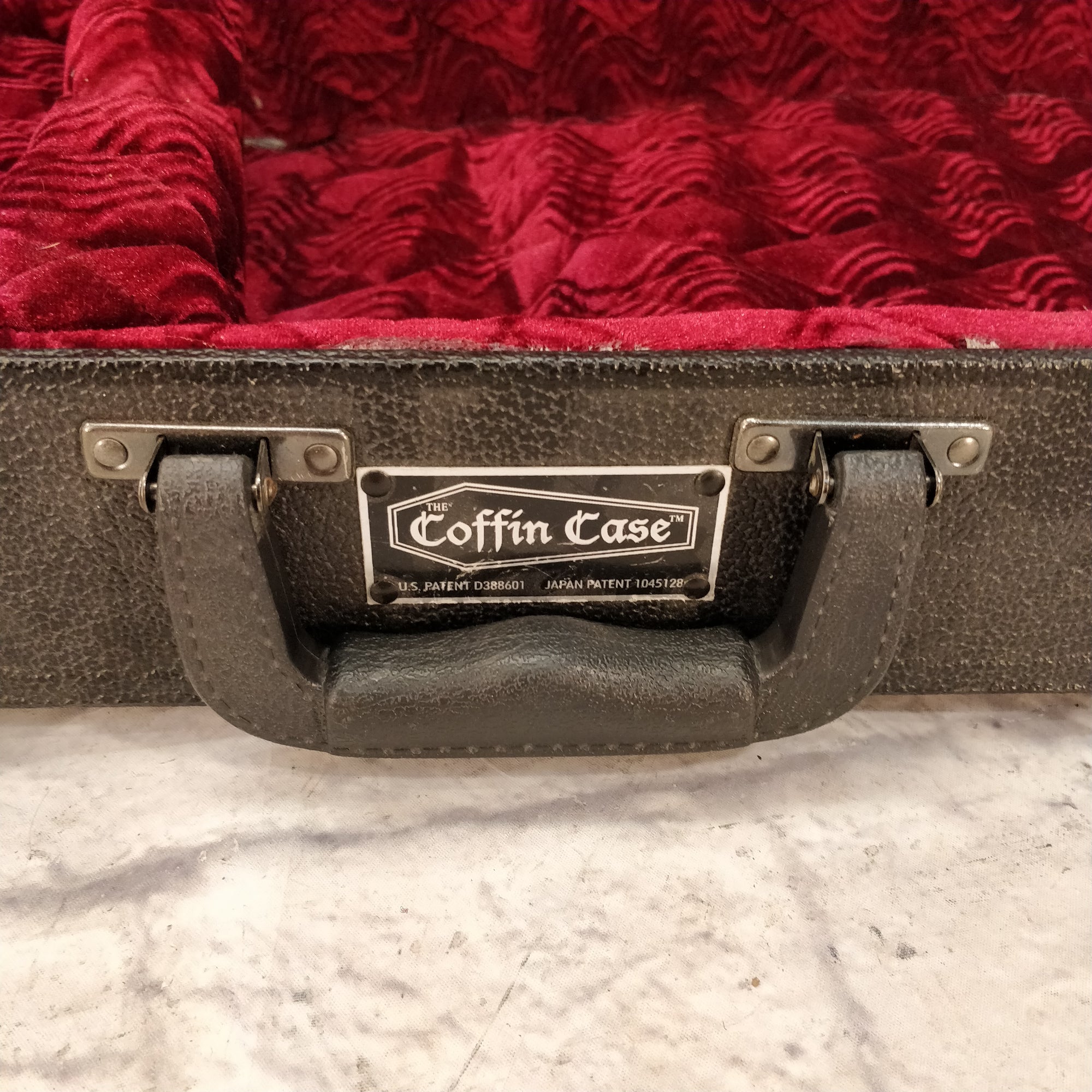 Coffin Case Hard Case w Detachable Pillow