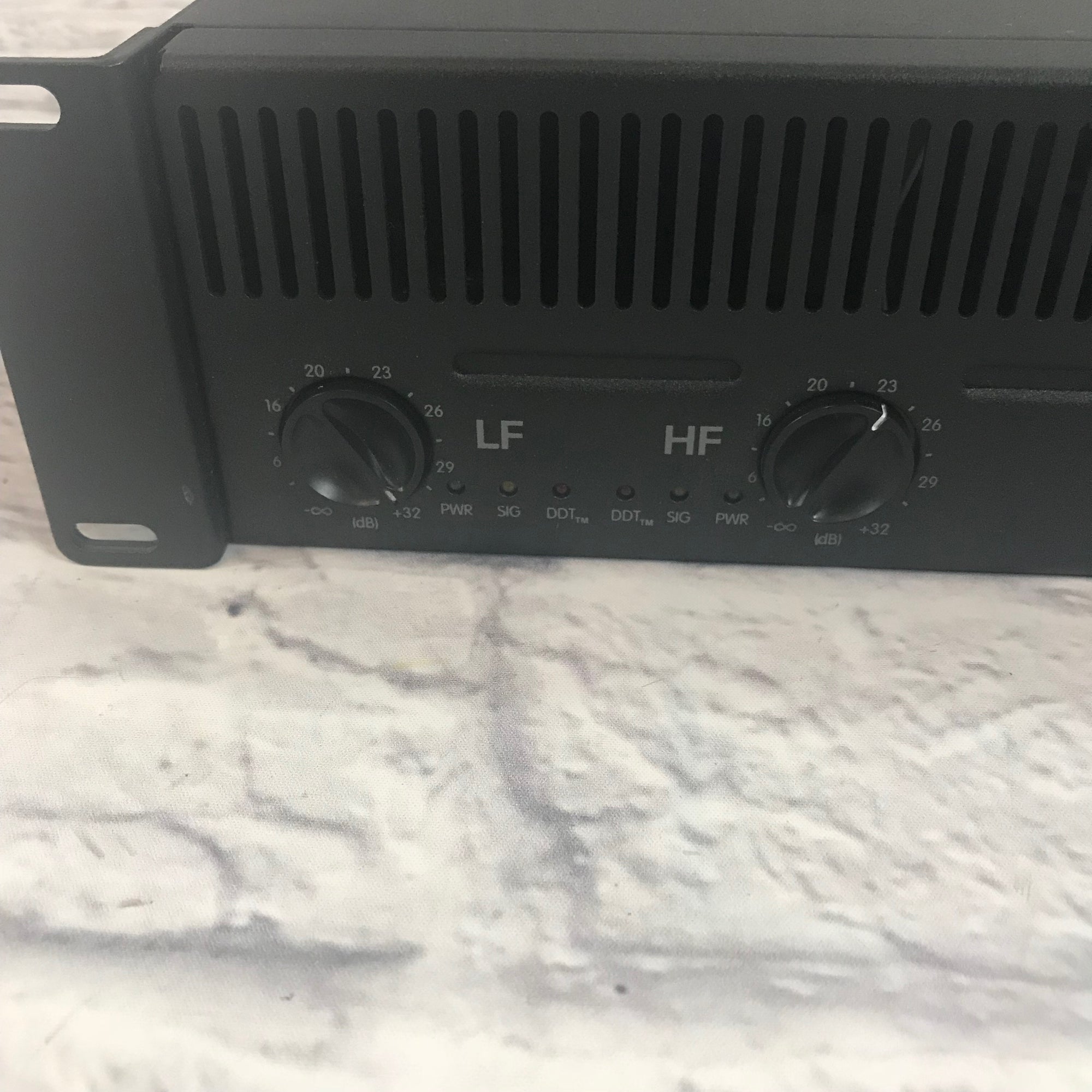 Peavey PV1600 Power Amp