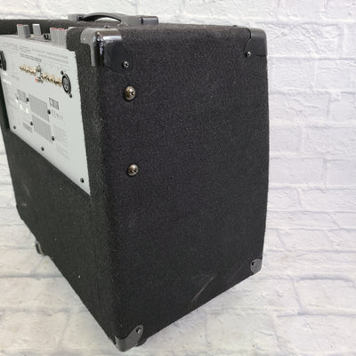 Behringer Ultratone X900FX Portable PA / Keyboard Amplifier